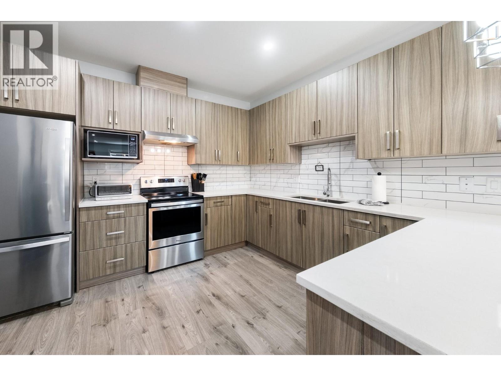 825 Cadder Avenue Unit# 4 Property Photo 9