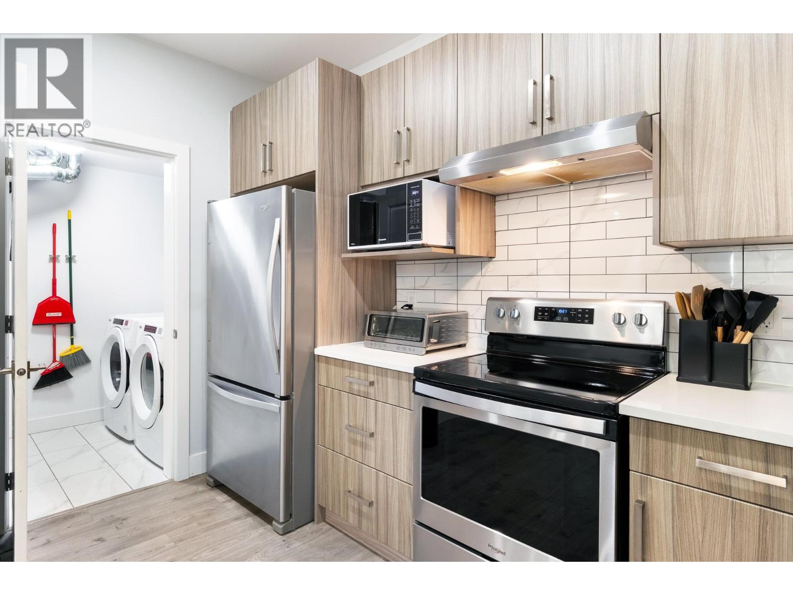 825 Cadder Avenue Unit# 4 Property Photo 16
