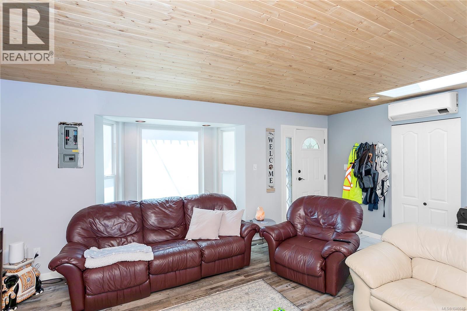 7 4604 Hammond Bay Rd Property Photo 9