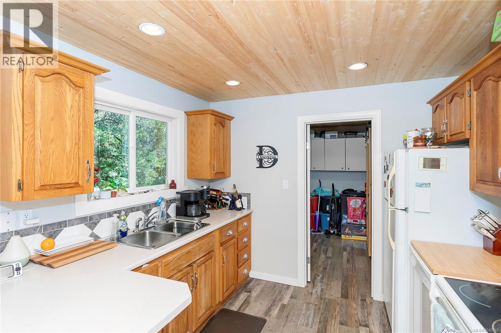 7 4604 Hammond Bay Rd Property Photo 17