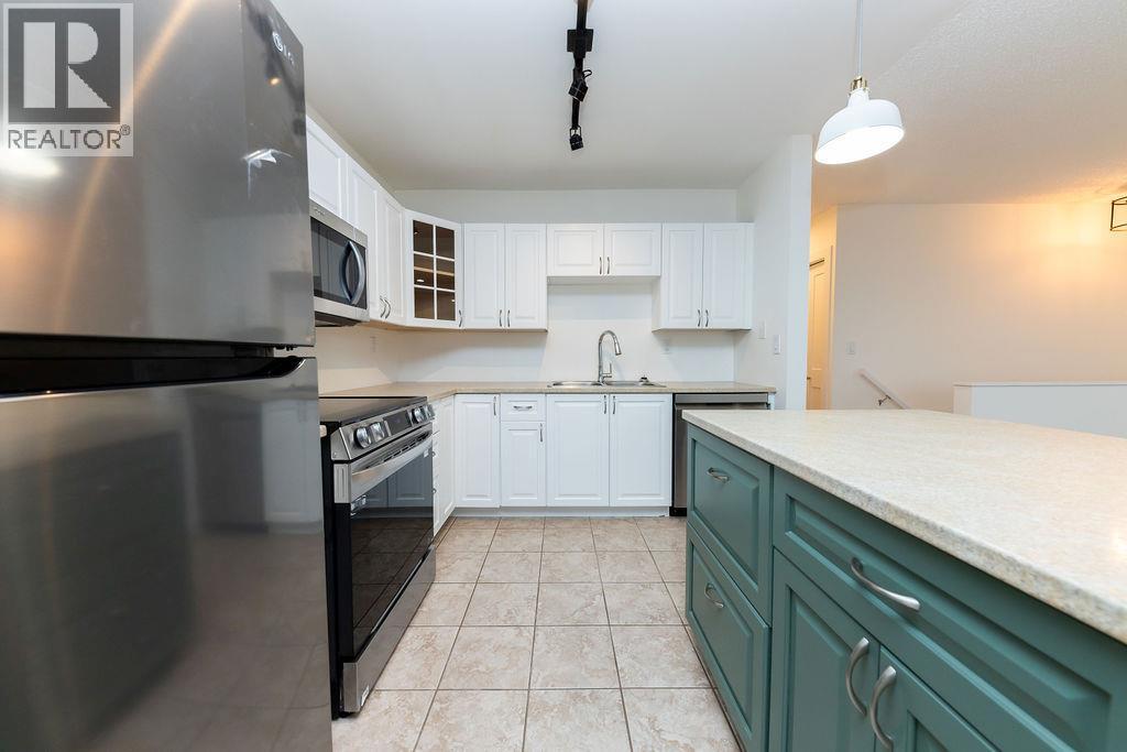393 Waddington Drive Property Photo 3