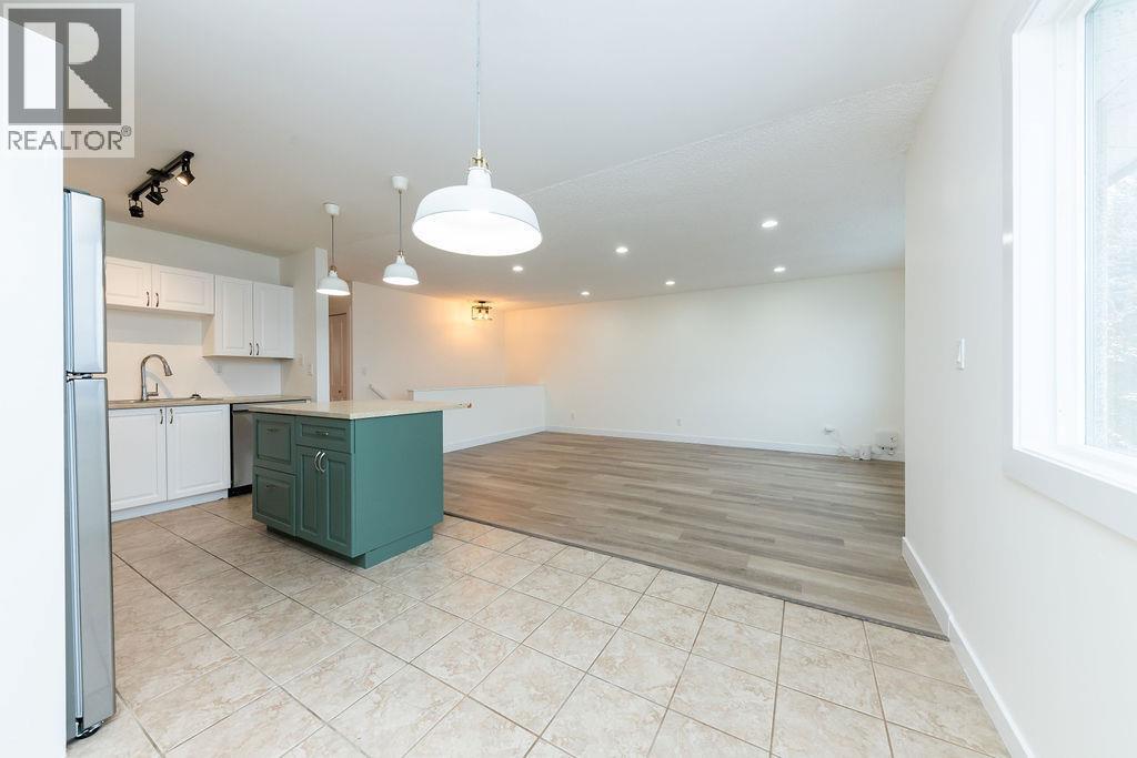 393 Waddington Drive Property Photo 7