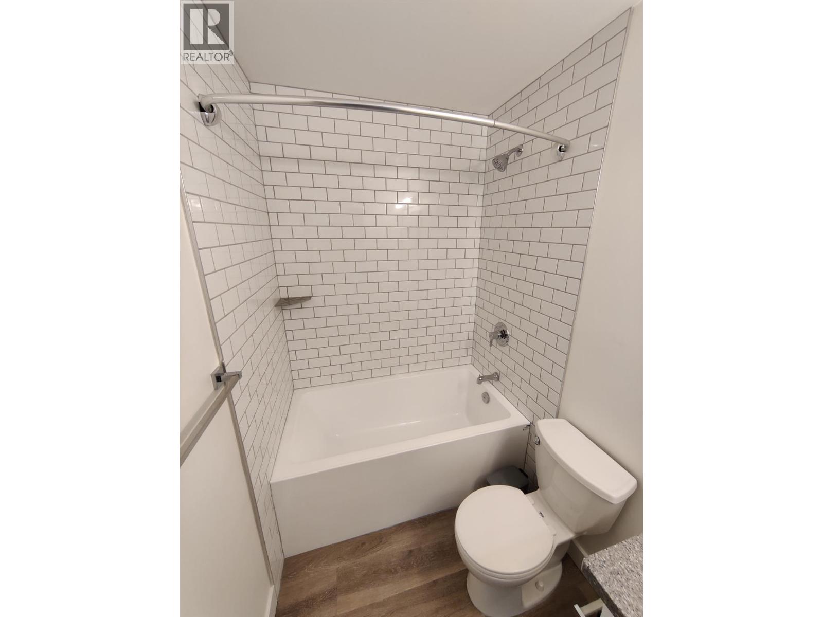 393 Waddington Drive Property Photo 13