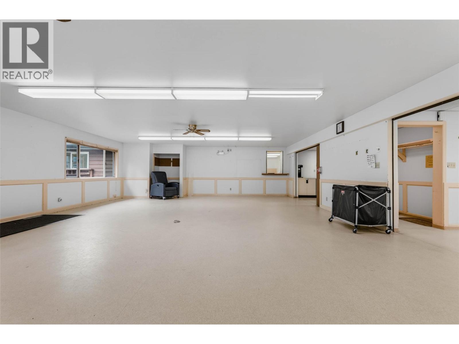 905-909 Gordon Street Property Photo 22