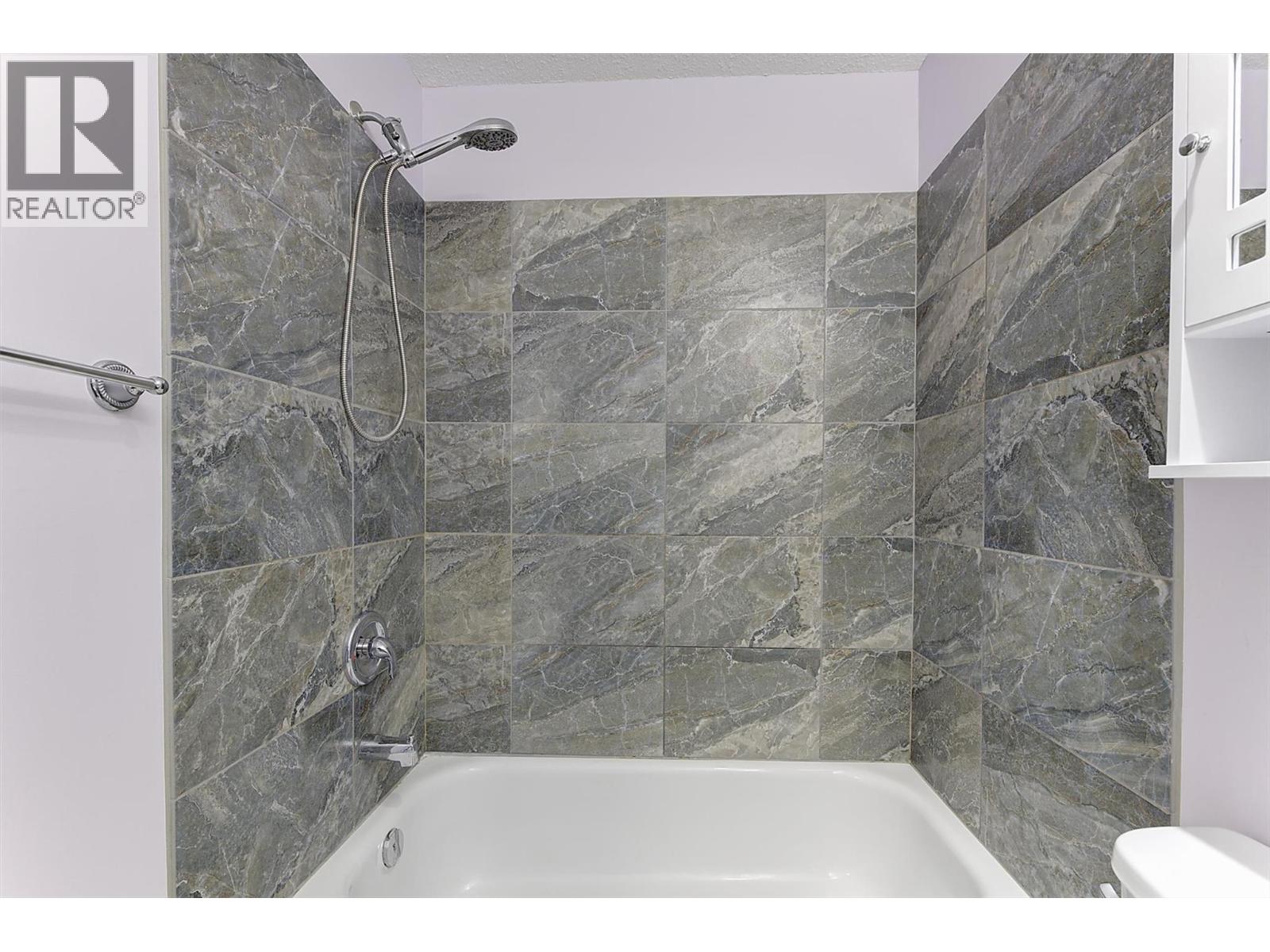 625 Rowcliffe Avenue Unit# 101 Property Photo 10