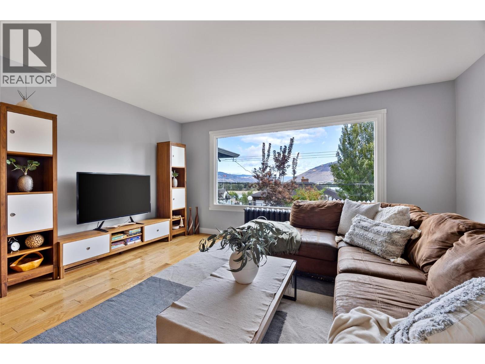 193 Seymour Street W Property Photo 9