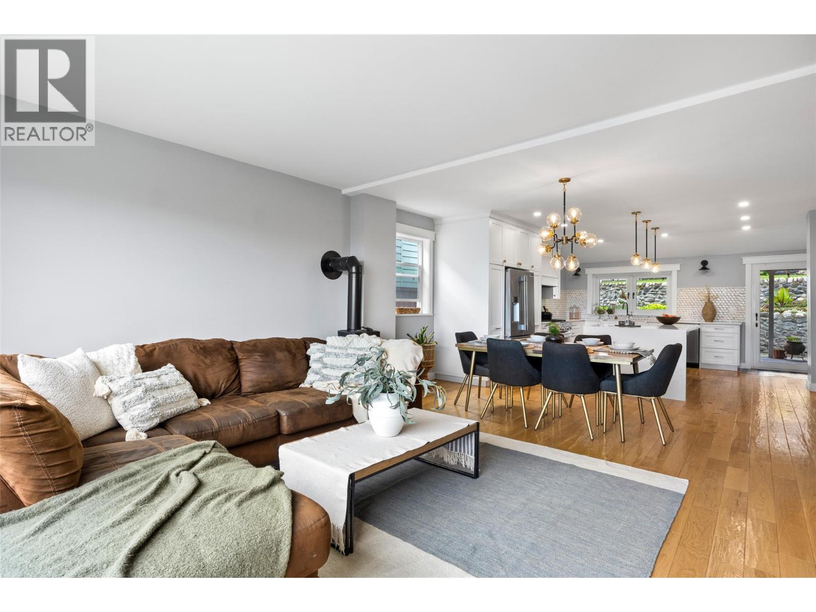193 Seymour Street W Property Photo 10