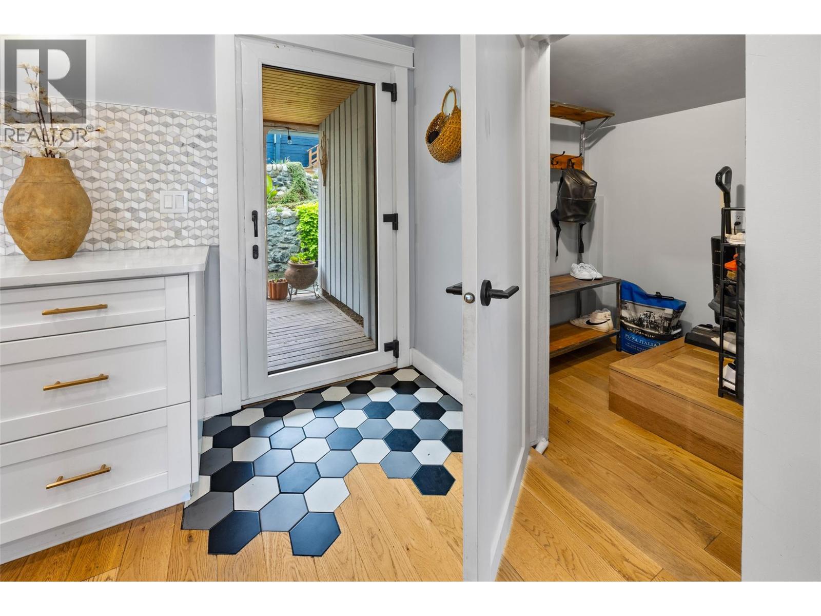 193 Seymour Street W Property Photo 17