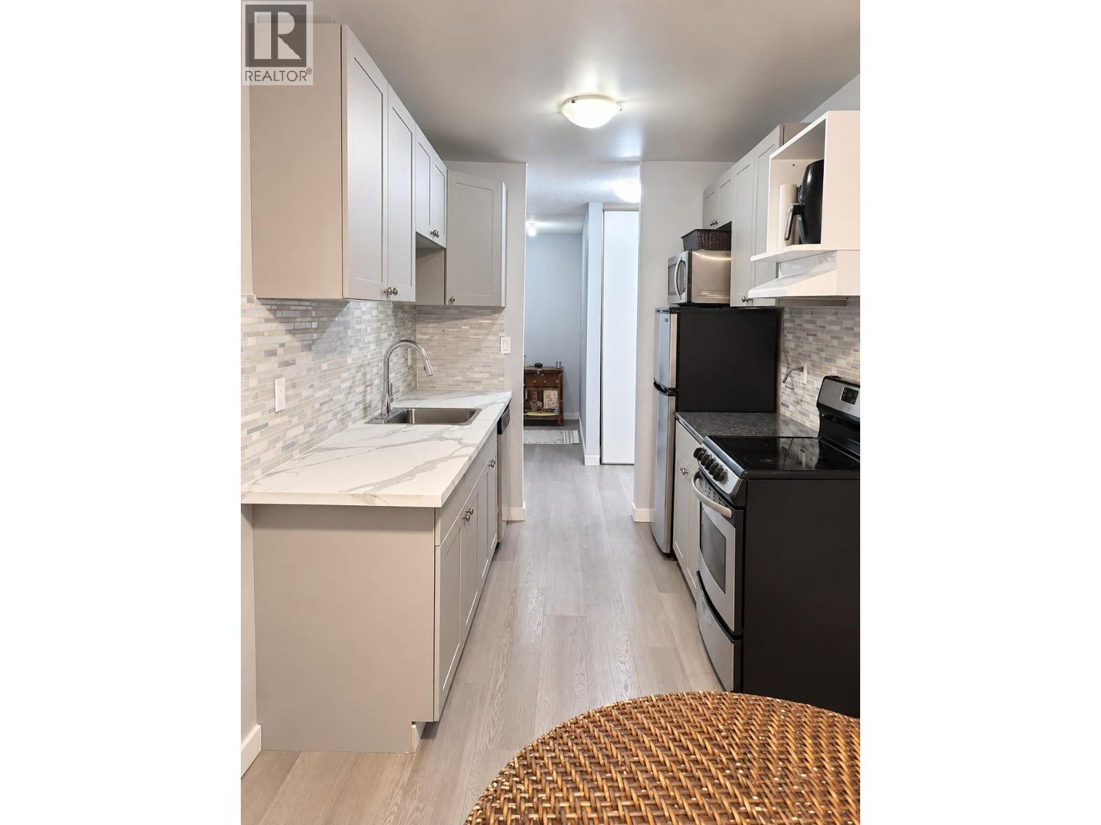 395 Franklyn Road Unit# 314 Property Photo 16
