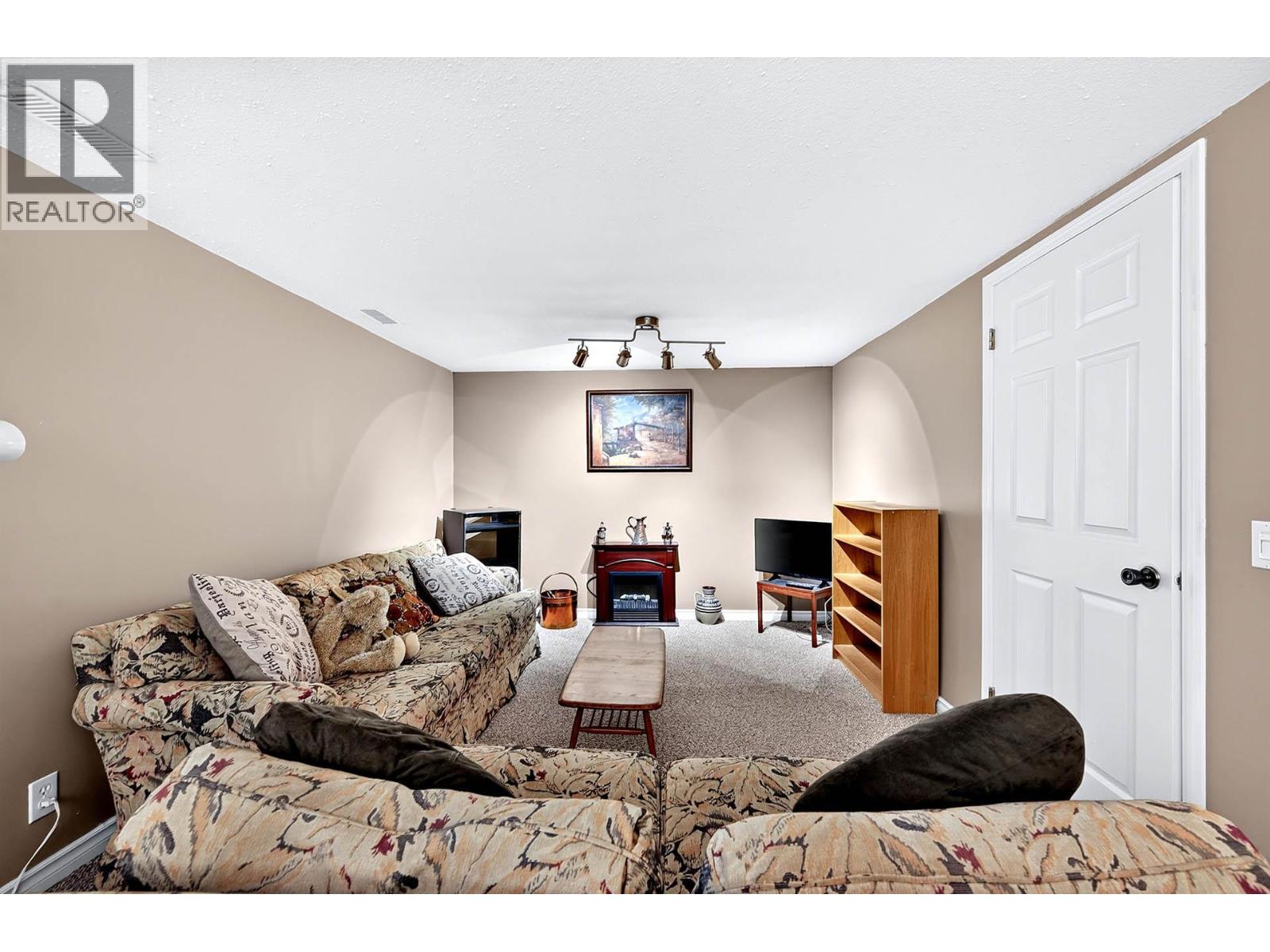 1770 Glenwood Drive Unit# 8 Property Photo 36