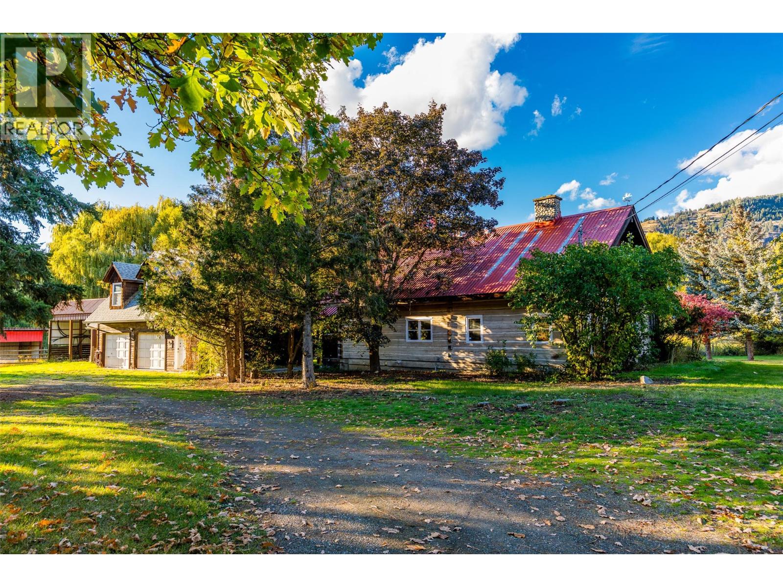 7001 Learmouth Road Property Photo 11