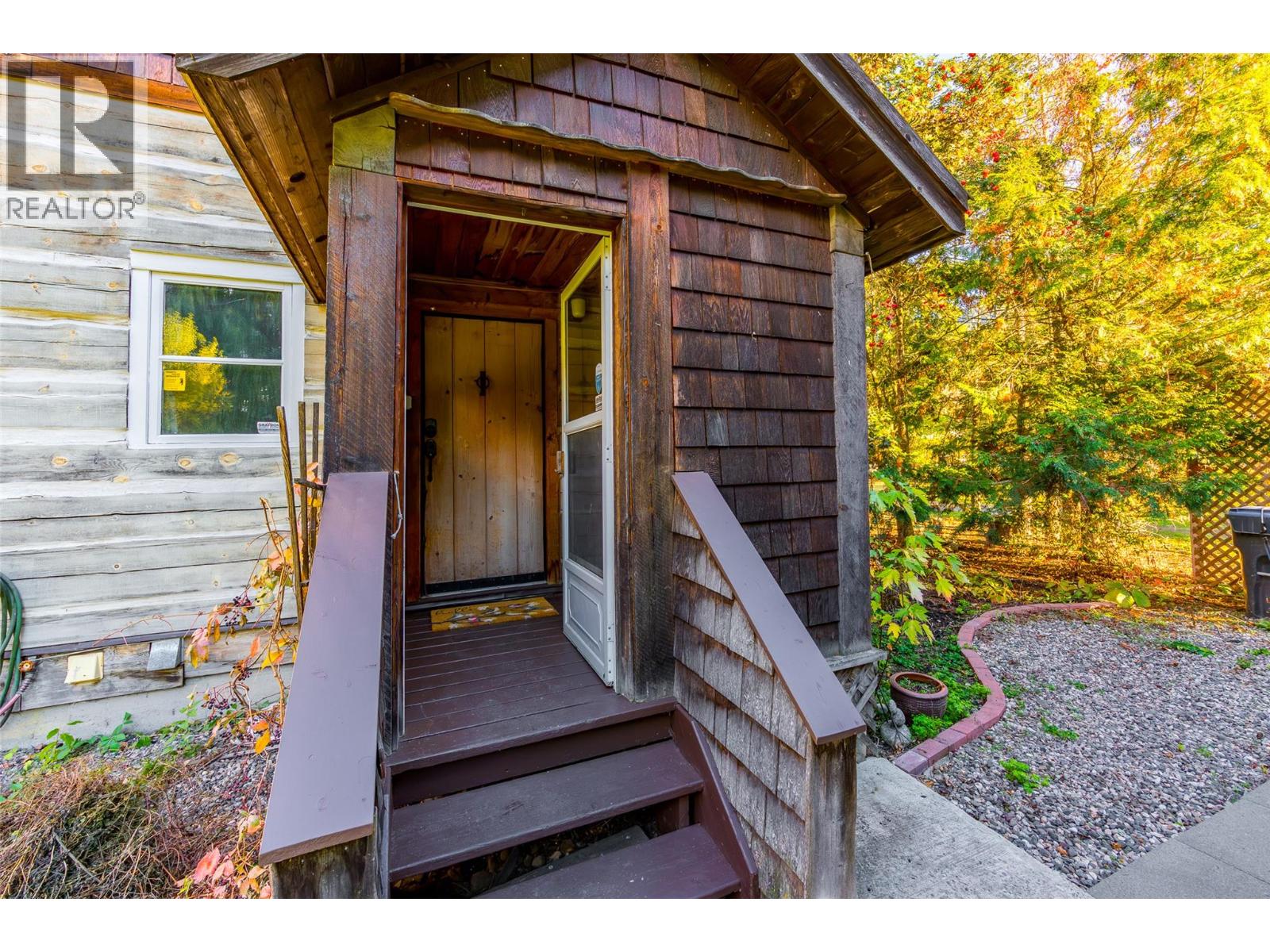 7001 Learmouth Road Property Photo 13