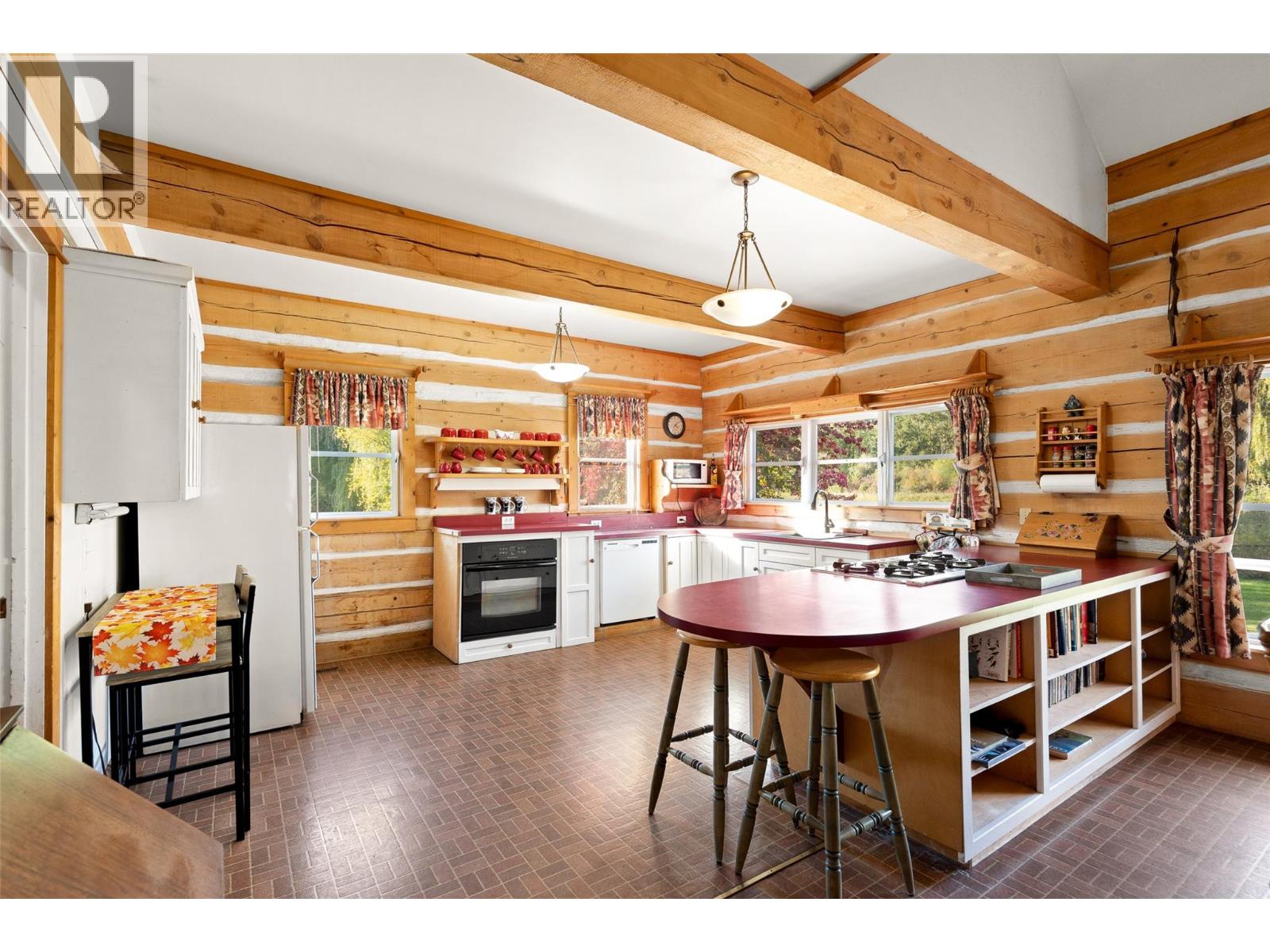 7001 Learmouth Road Property Photo 15