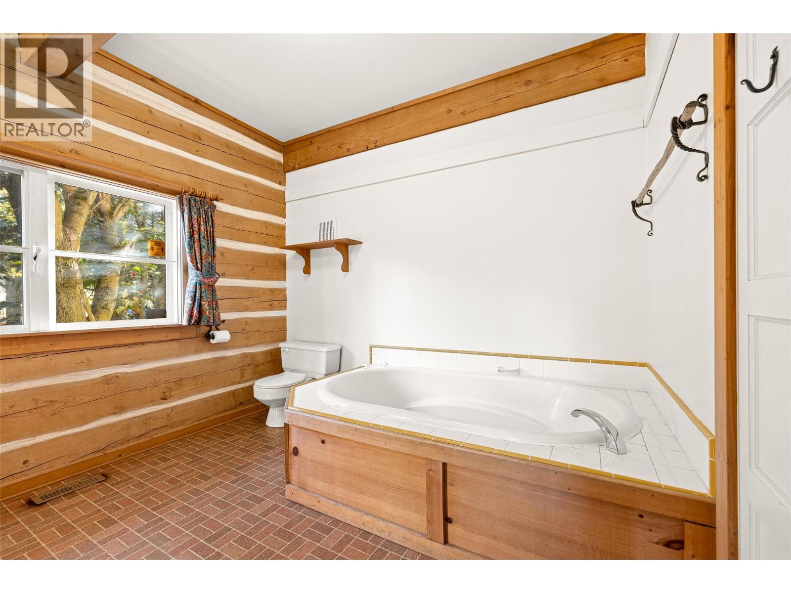 7001 Learmouth Road Property Photo 31