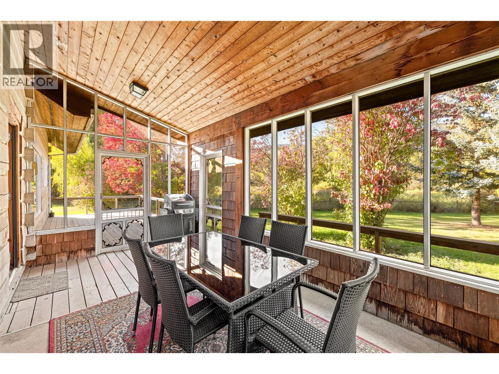 7001 Learmouth Road Property Photo 33