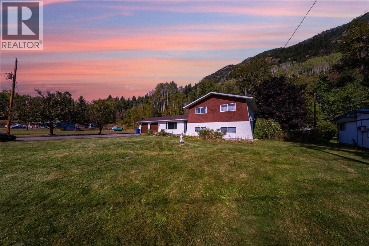 2129 Raspberry Road Property Photo 1