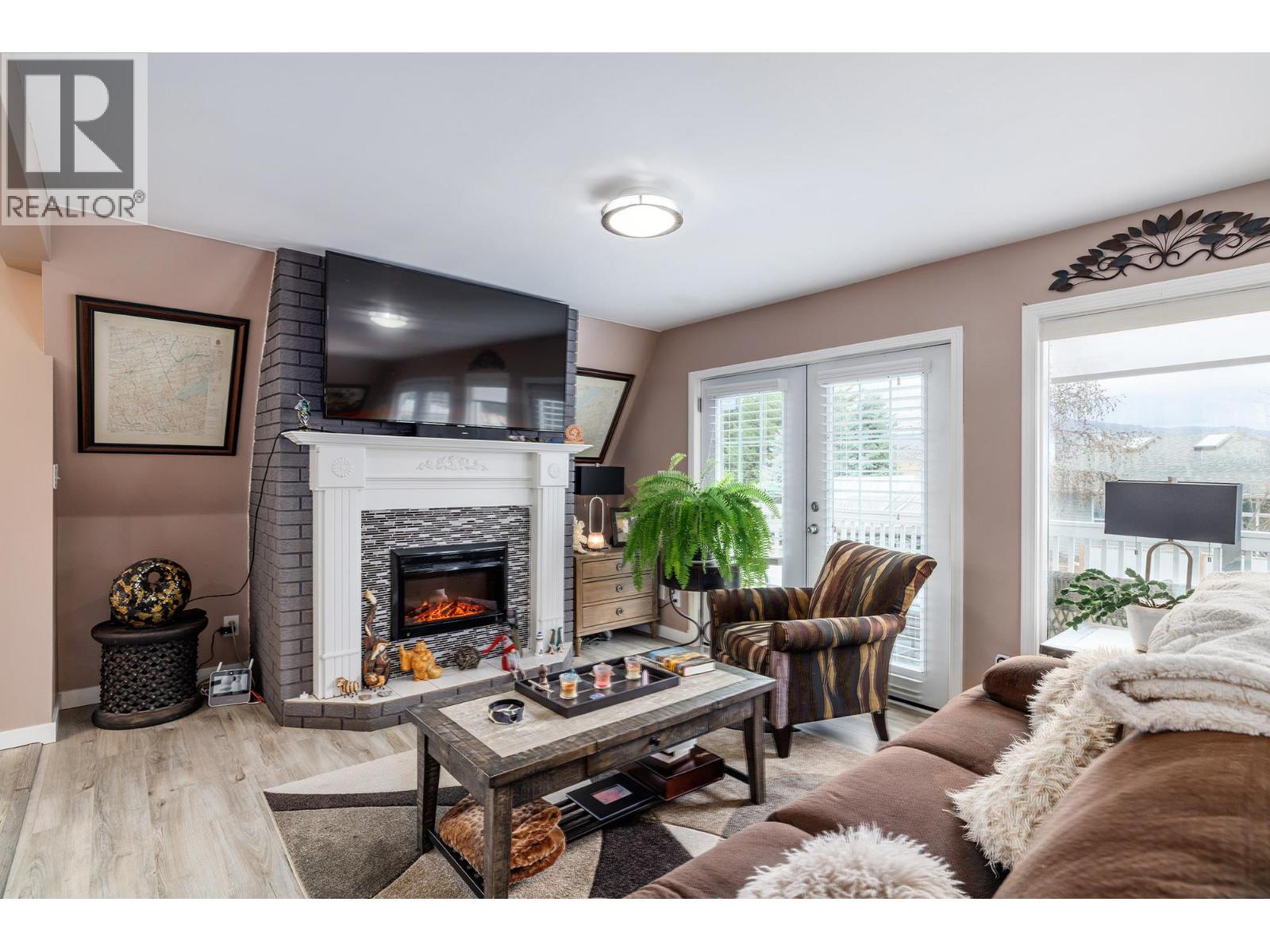 682 Cougar Street Property Photo 1