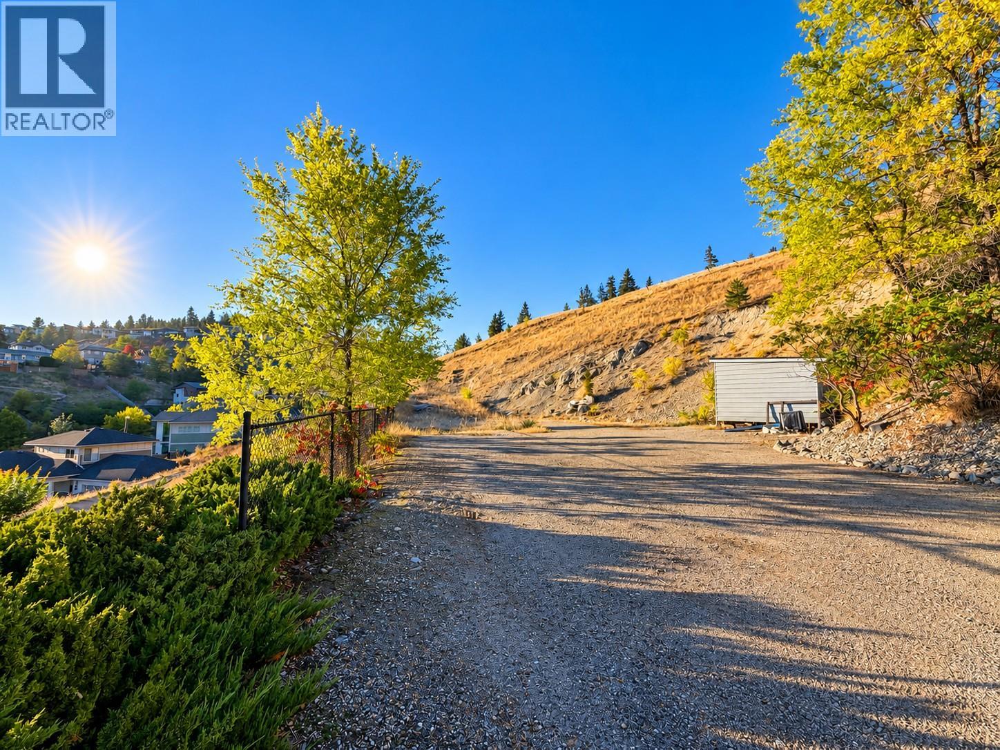 1231 Lund Road Property Photo 6