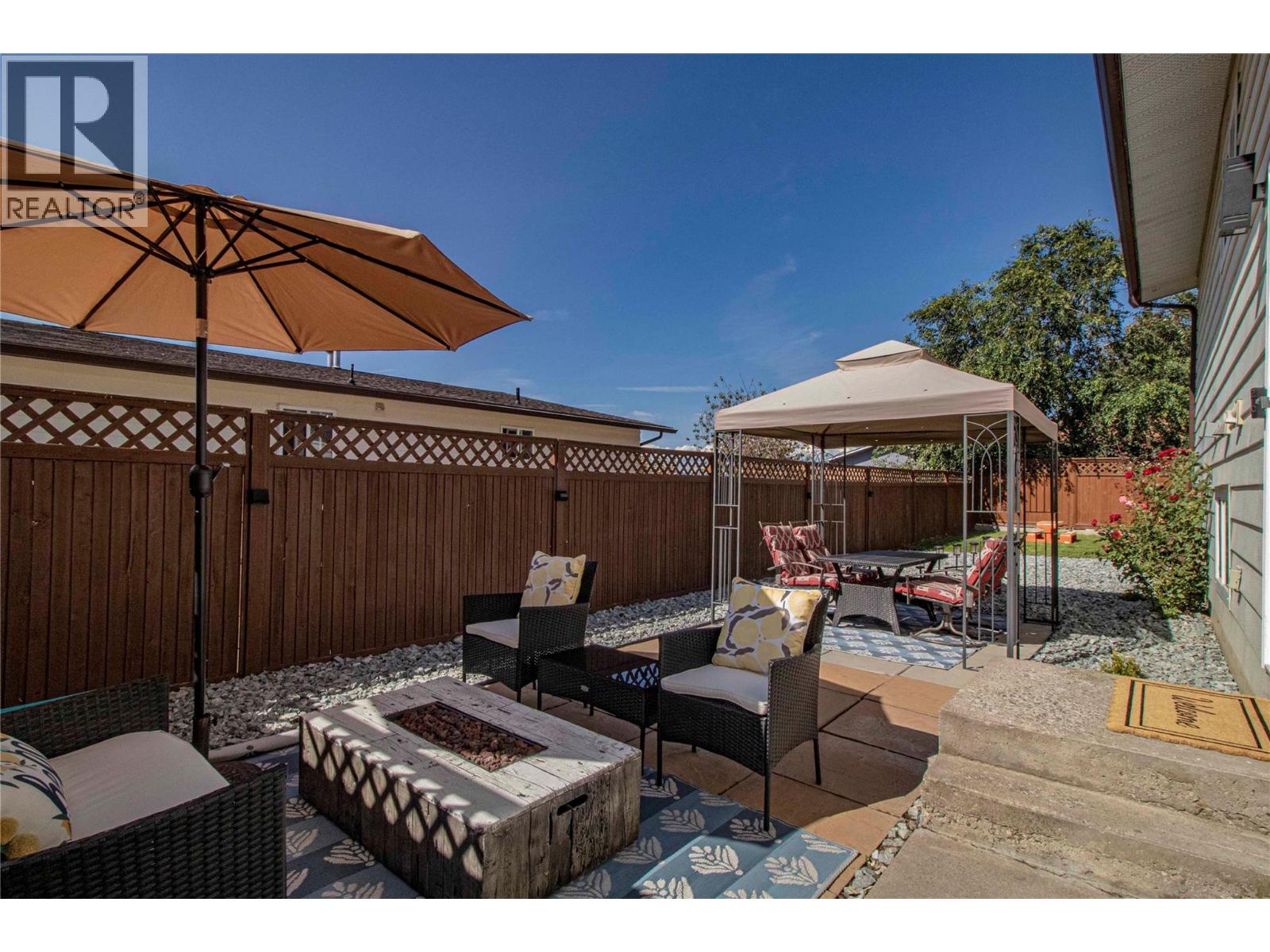 1605 Carmi Avenue Property Photo 18