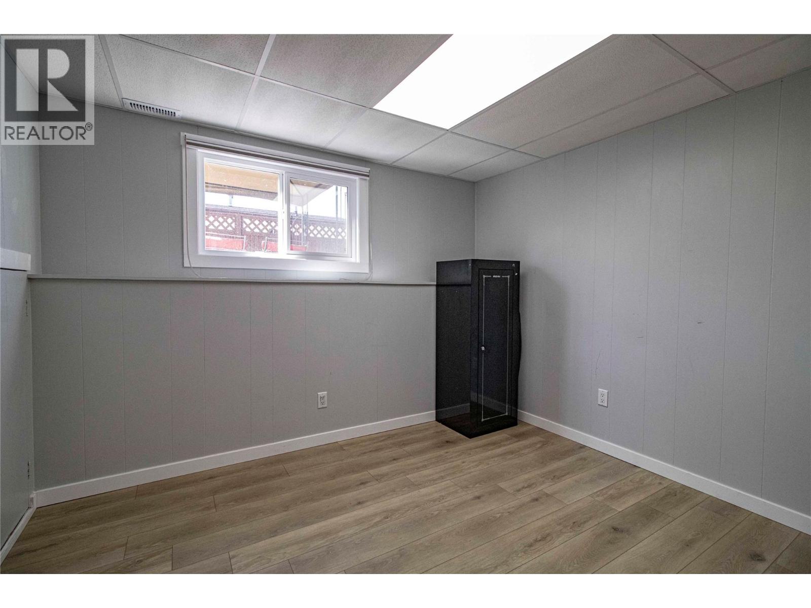 1605 Carmi Avenue Property Photo 25
