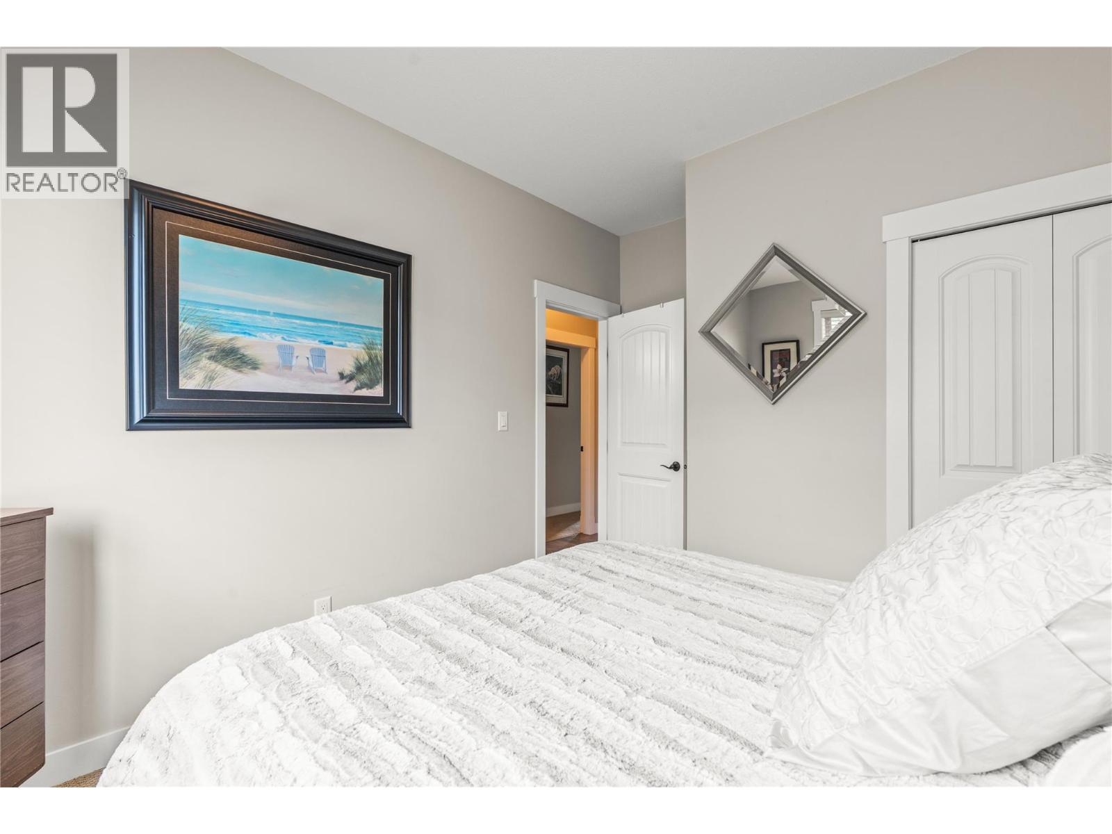 121 Blackcomb Court Property Photo 24