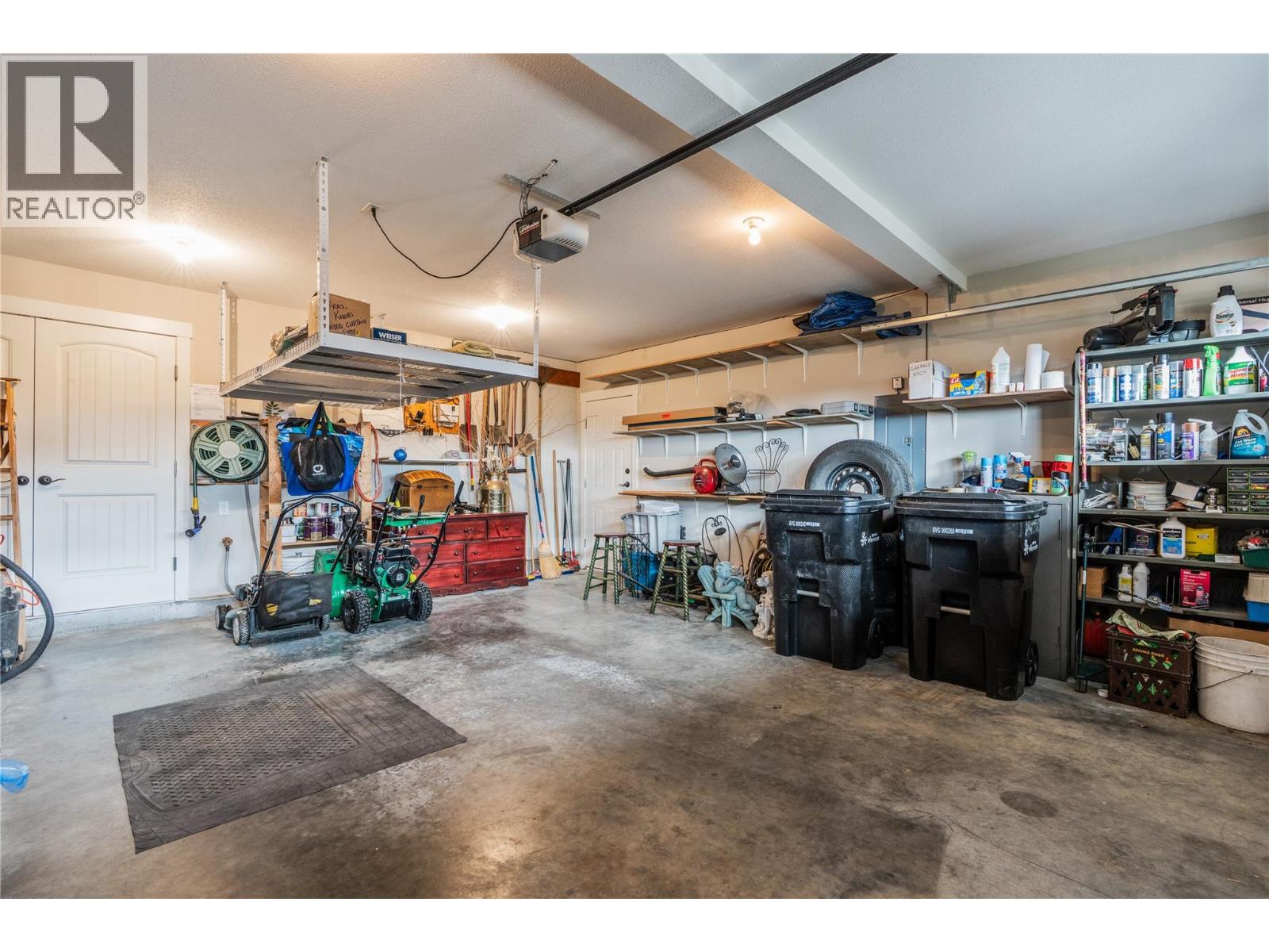 121 Blackcomb Court Property Photo 30