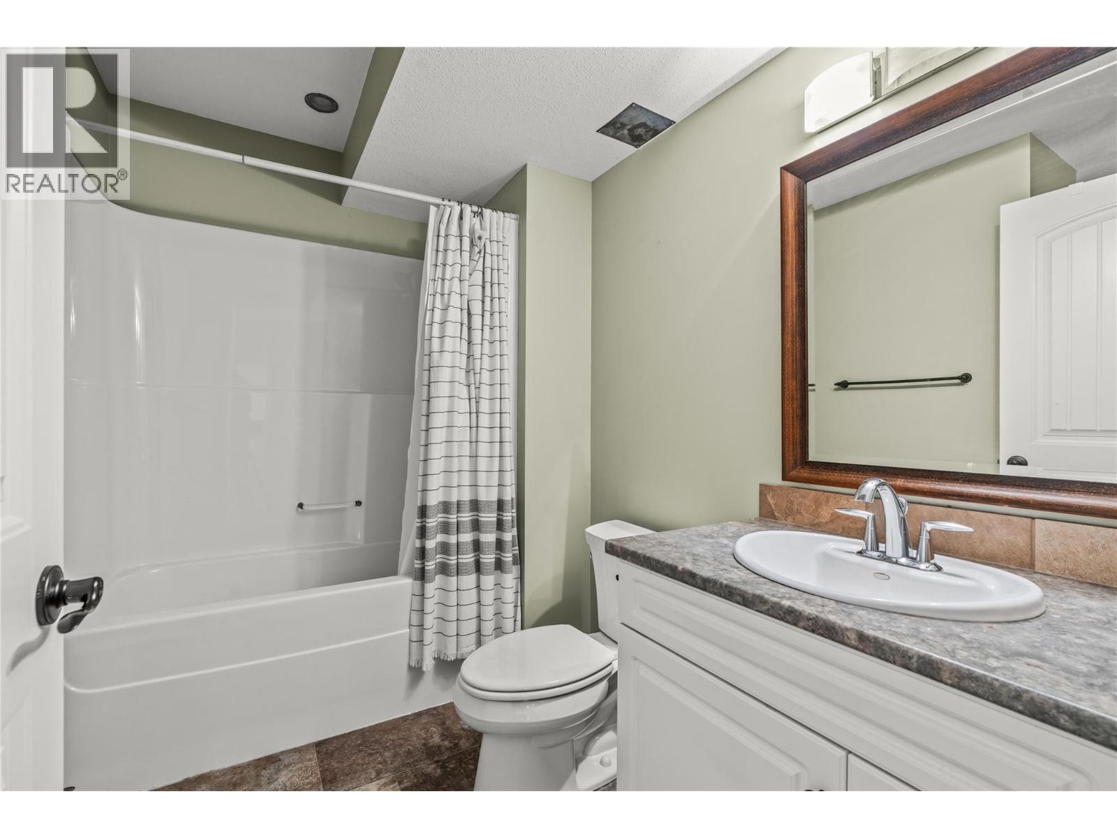 121 Blackcomb Court Property Photo 38