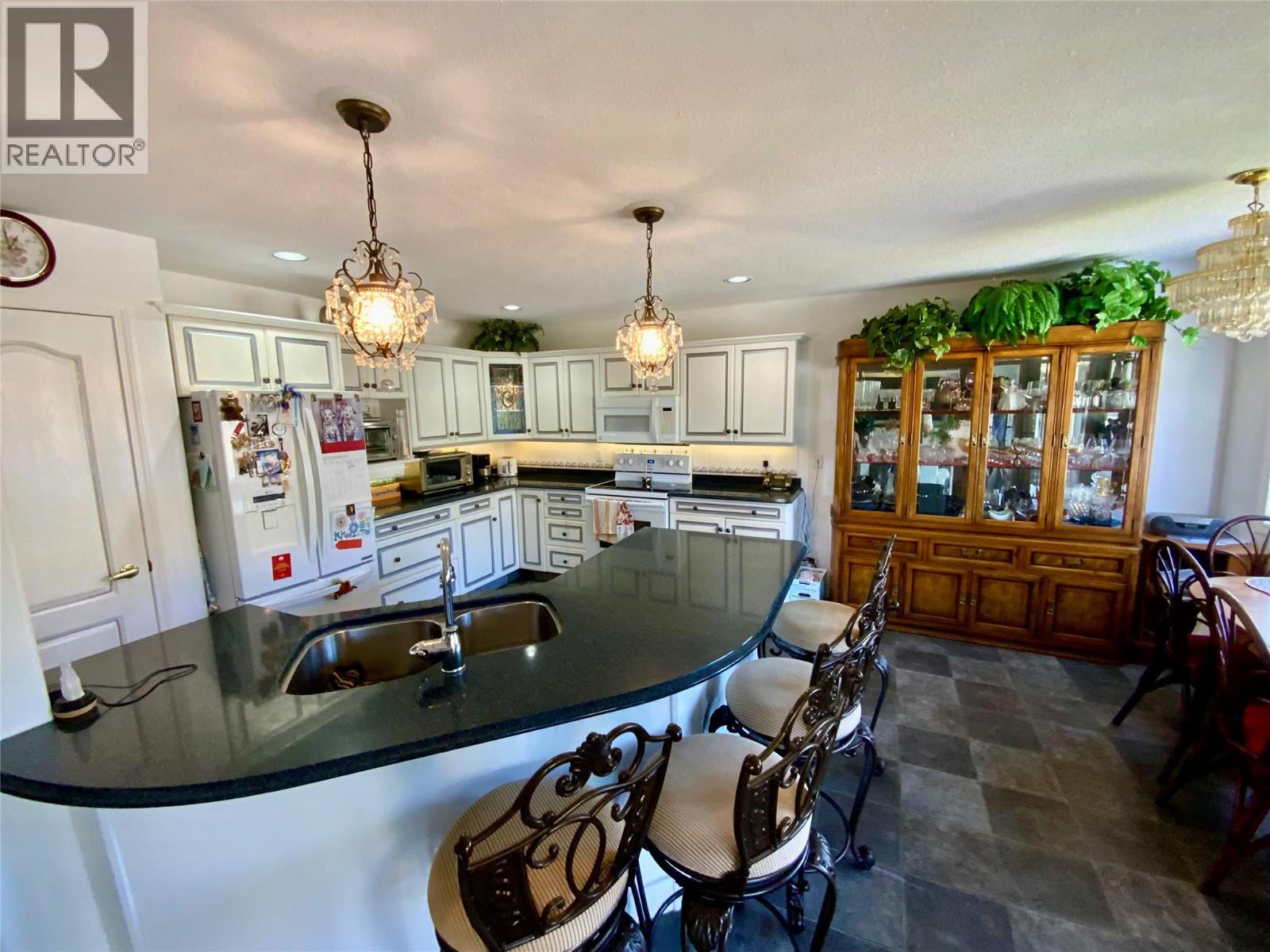 437 Ridge Road Property Photo 10