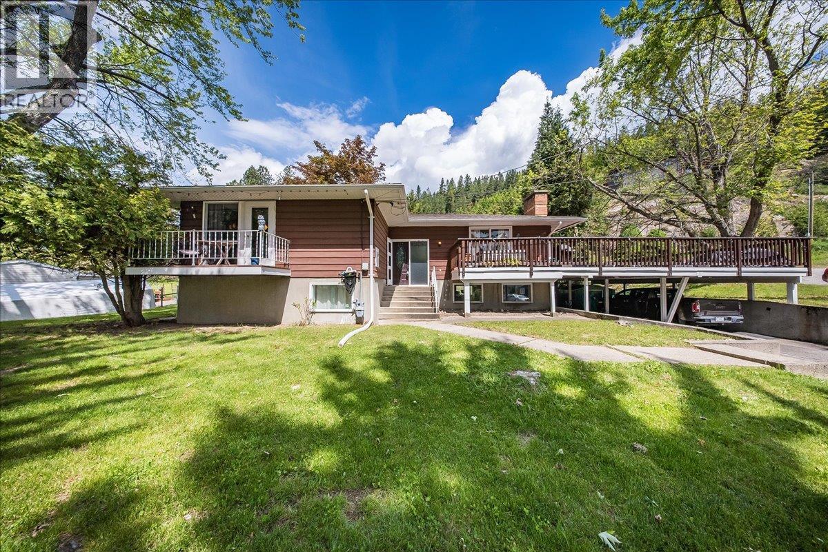 1106 Clarke Road Property Photo 1