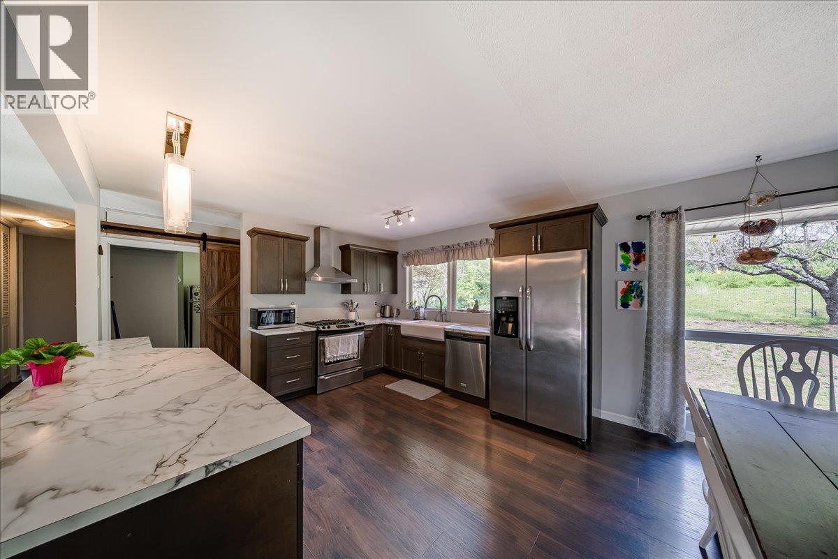 1106 Clarke Road Property Photo 10