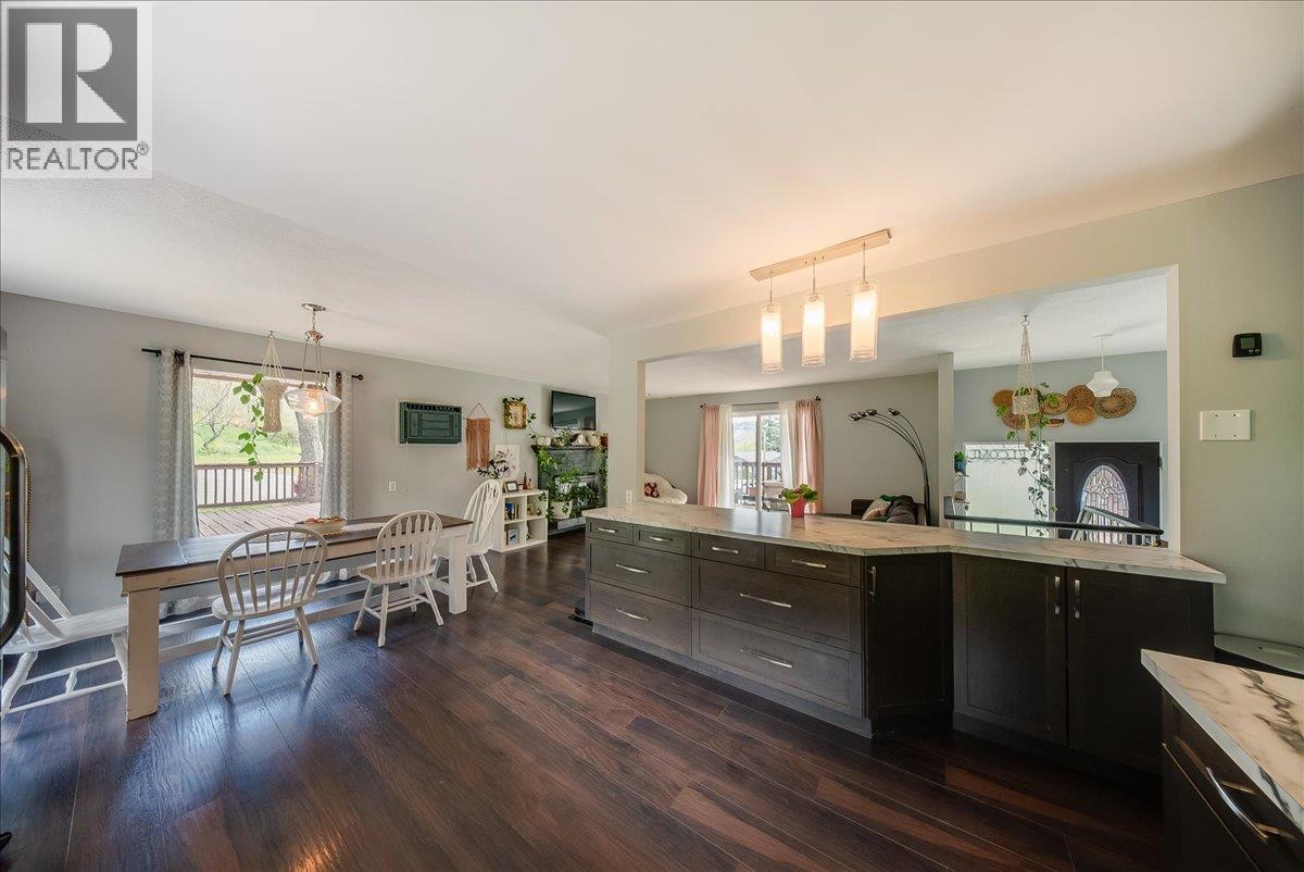 1106 Clarke Road Property Photo 14