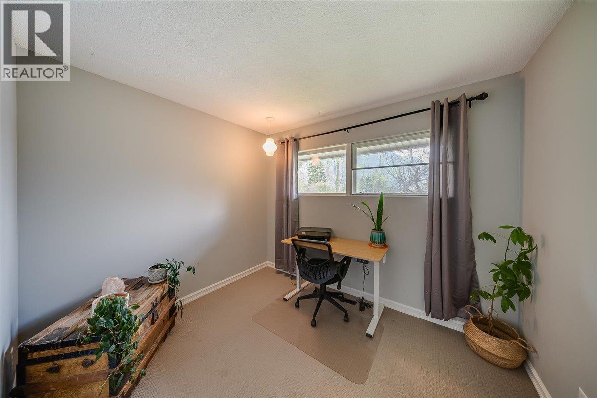 1106 Clarke Road Property Photo 24