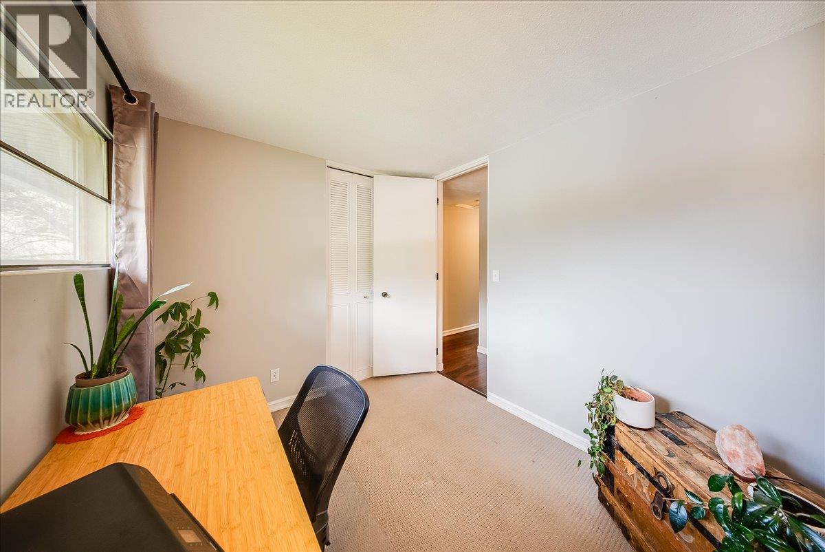 1106 Clarke Road Property Photo 25