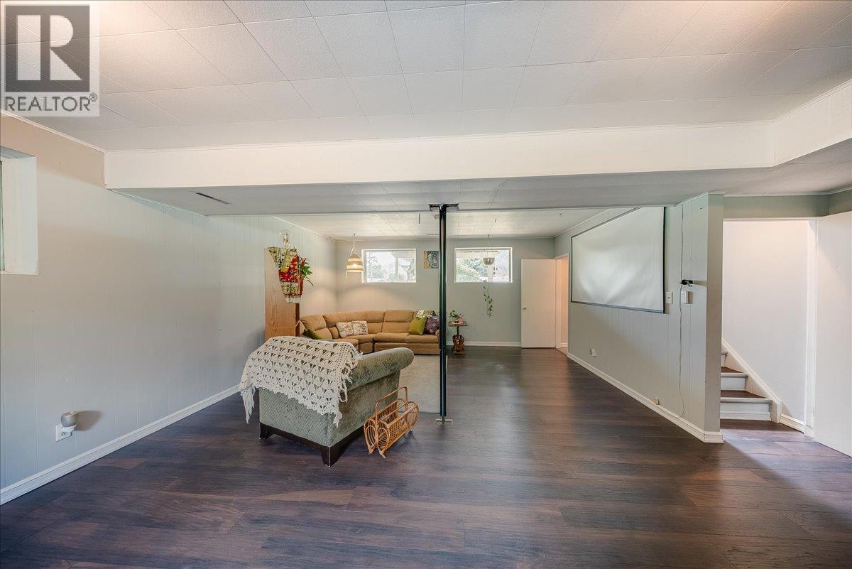 1106 Clarke Road Property Photo 31