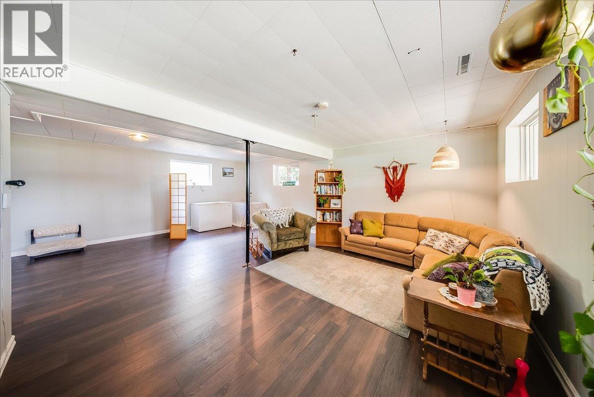 1106 Clarke Road Property Photo 35