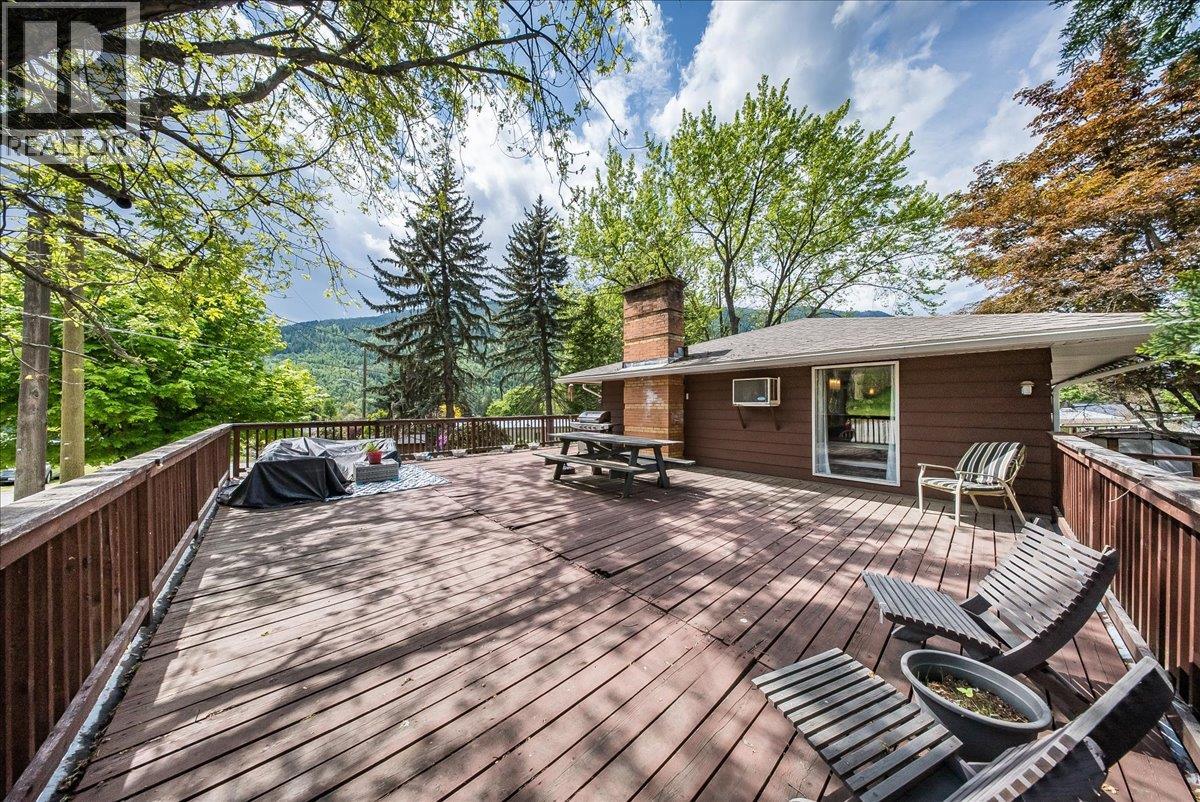 1106 Clarke Road Property Photo 56