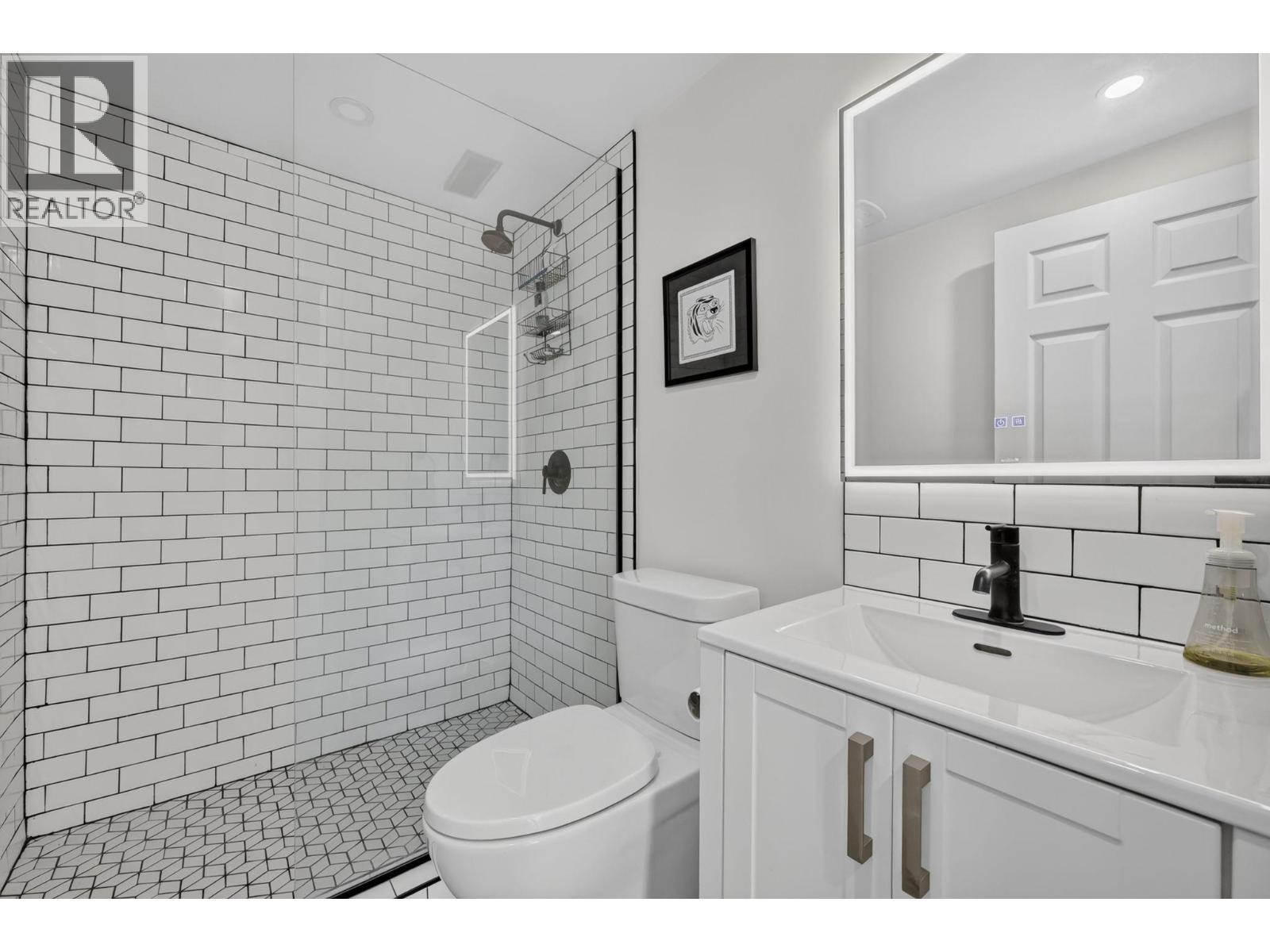 5290 Clarence Road Property Photo 44