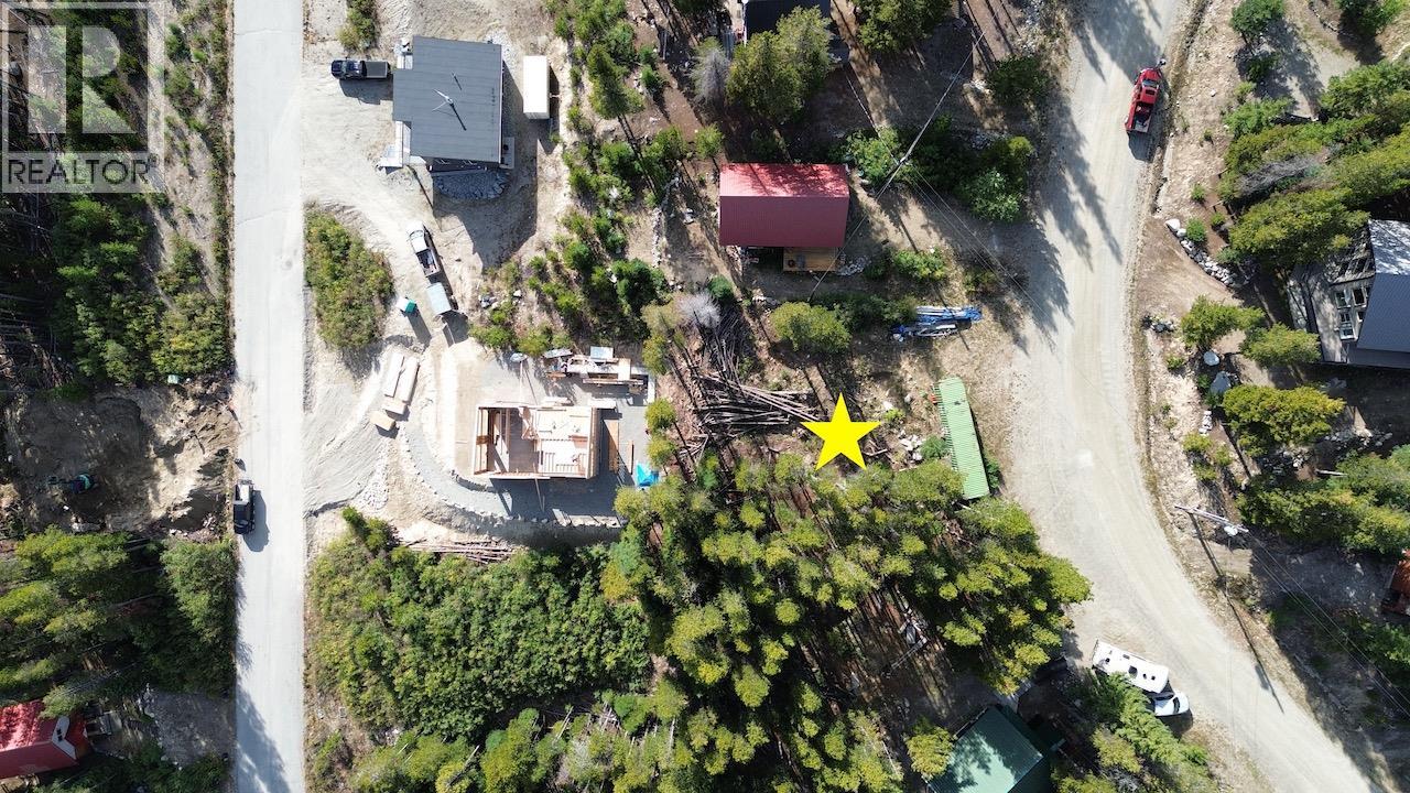 300 Cougar Road Property Photo 2