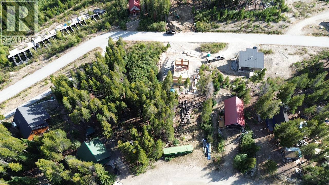 300 Cougar Road Property Photo 15