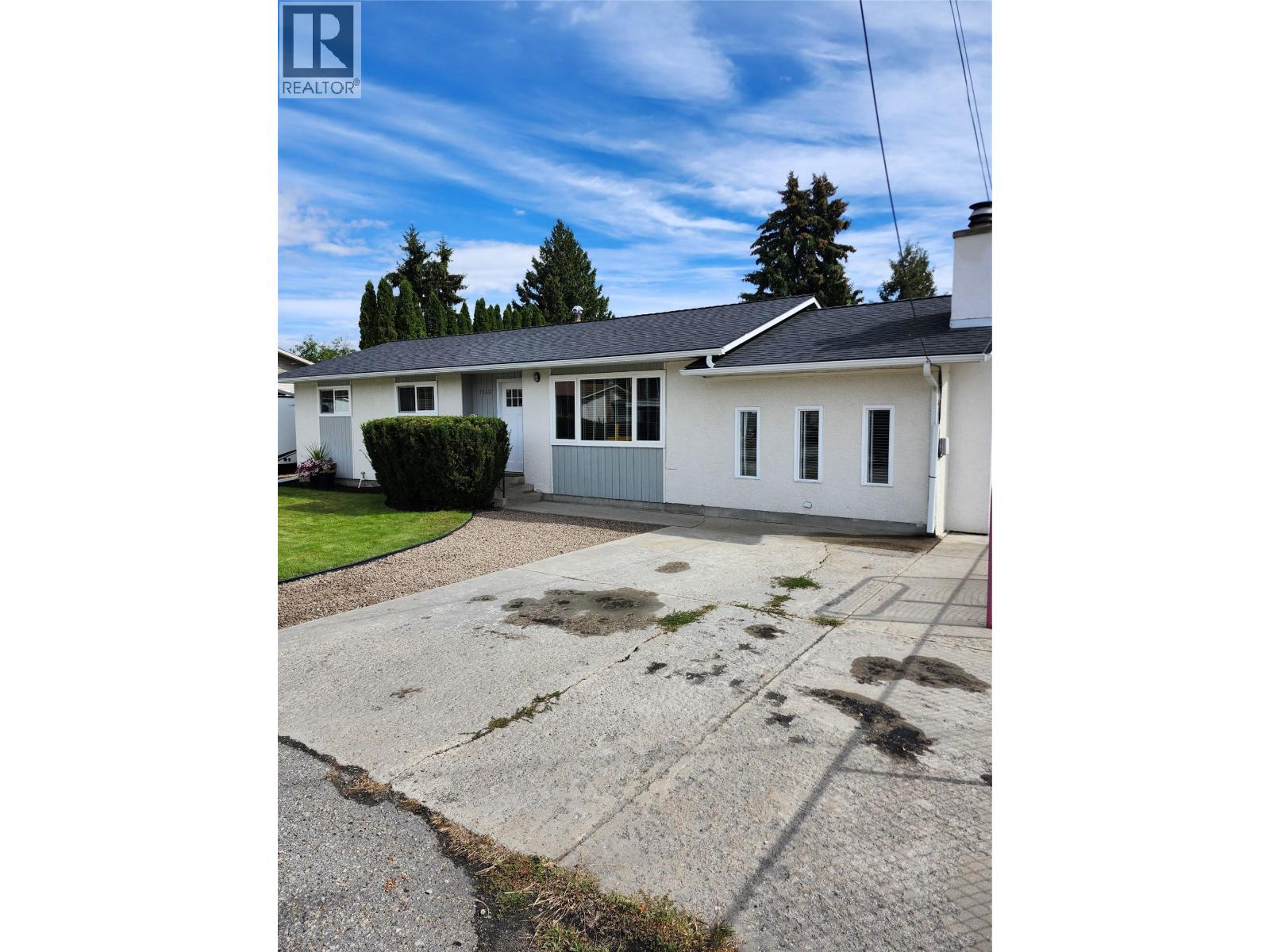 12261 Saunders Crescent Property Photo 7