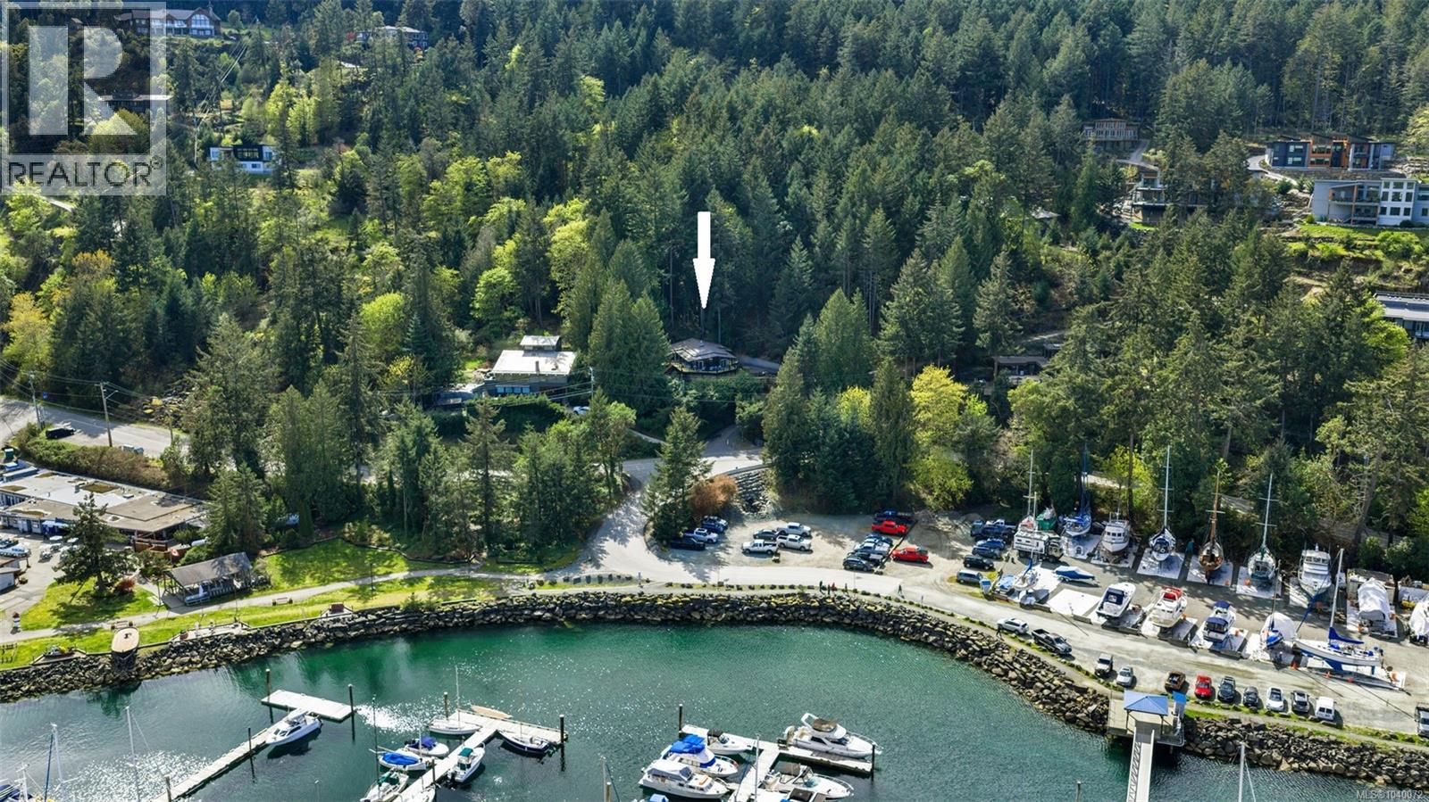 6156 Genoa Bay Rd Property Photo 4