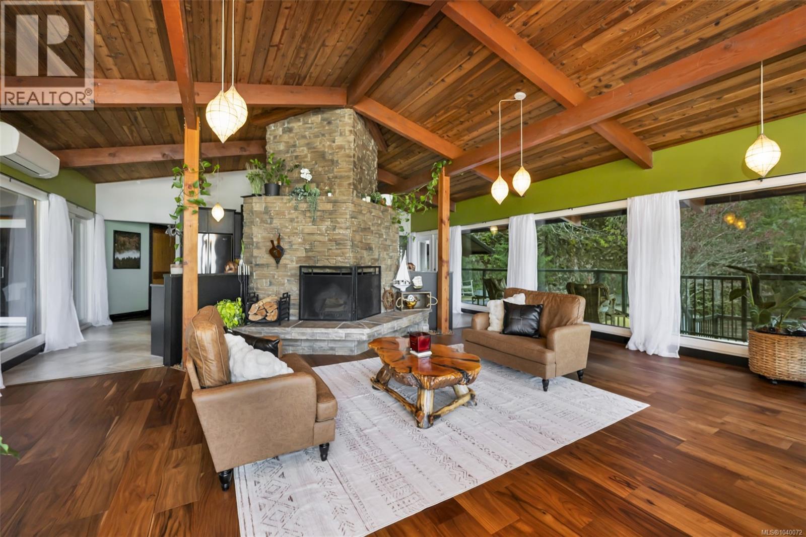 6156 Genoa Bay Rd Property Photo 16
