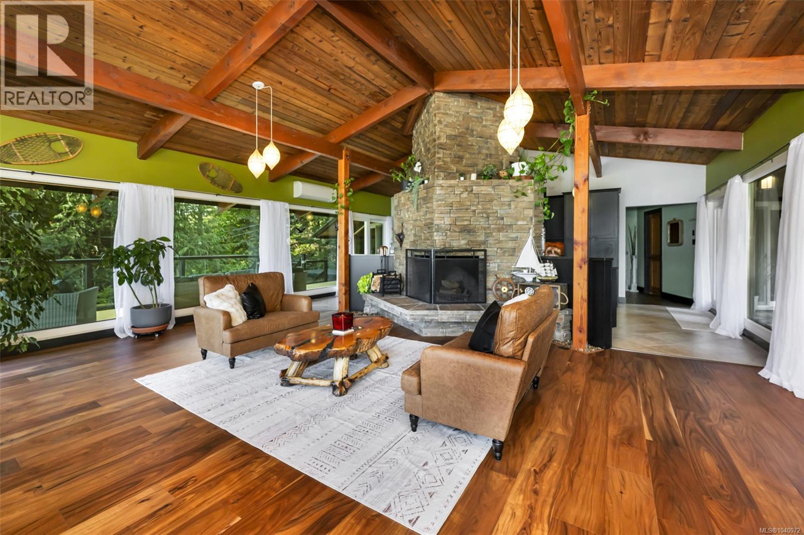 6156 Genoa Bay Rd Property Photo 17