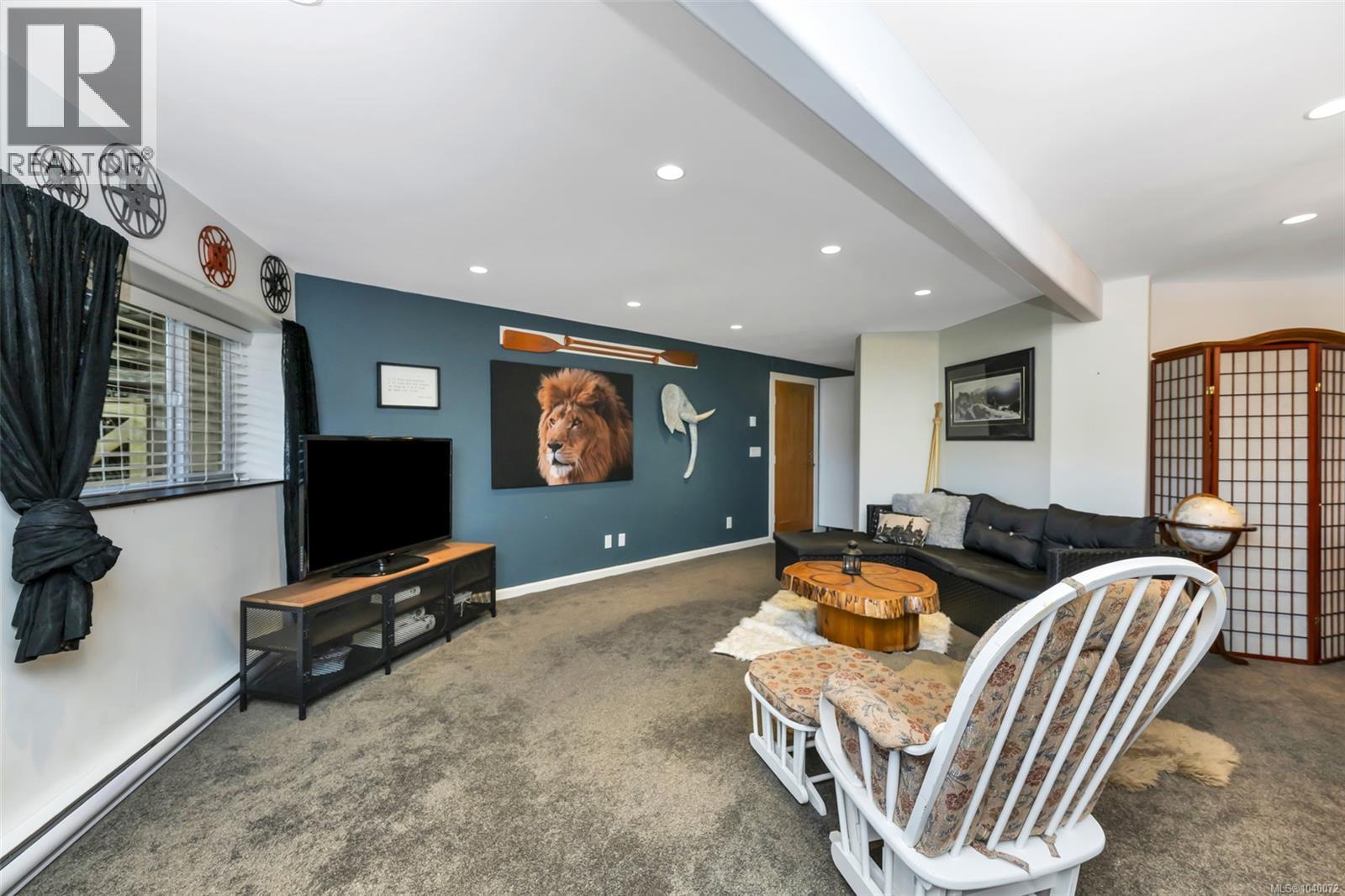 6156 Genoa Bay Rd Property Photo 36