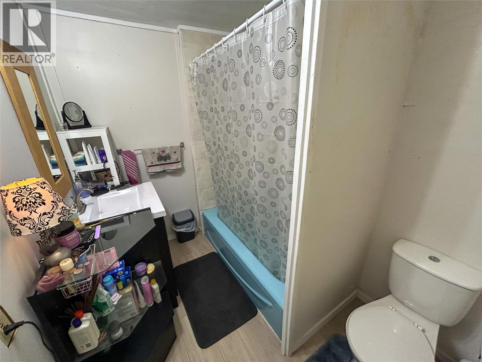 244 E Avenue Property Photo 14