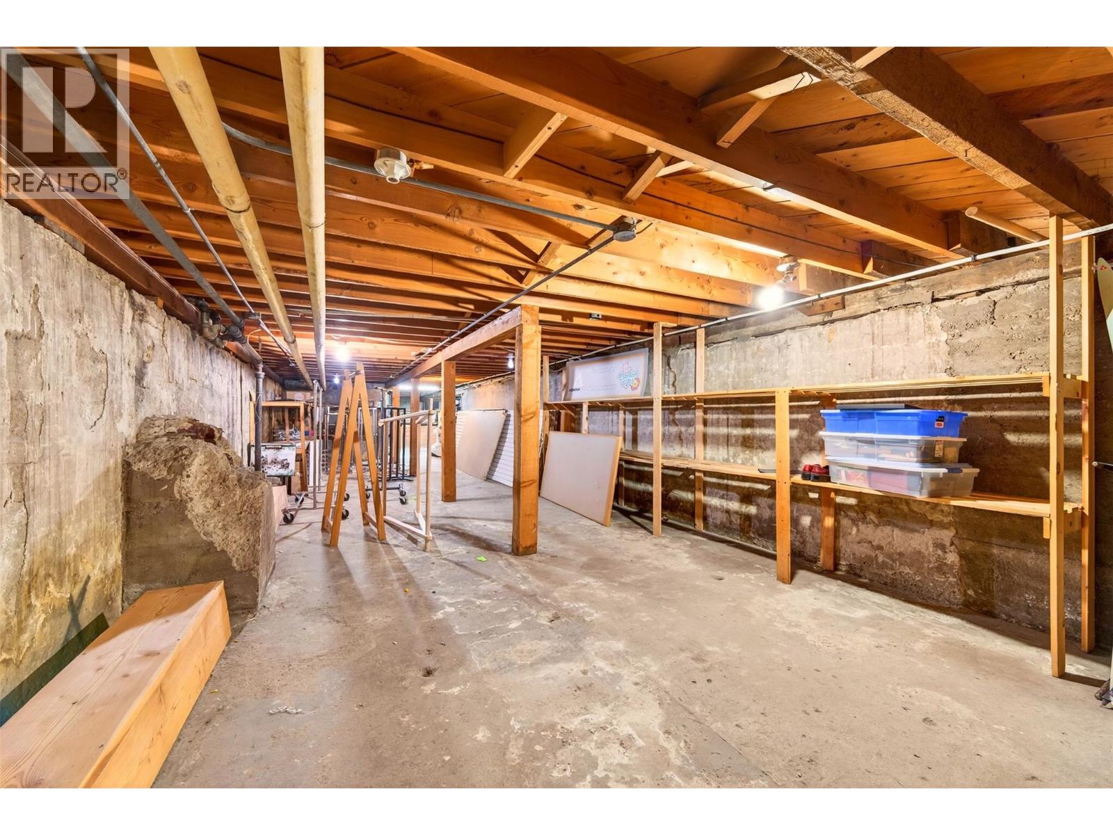 636 Baker Street Property Photo 21