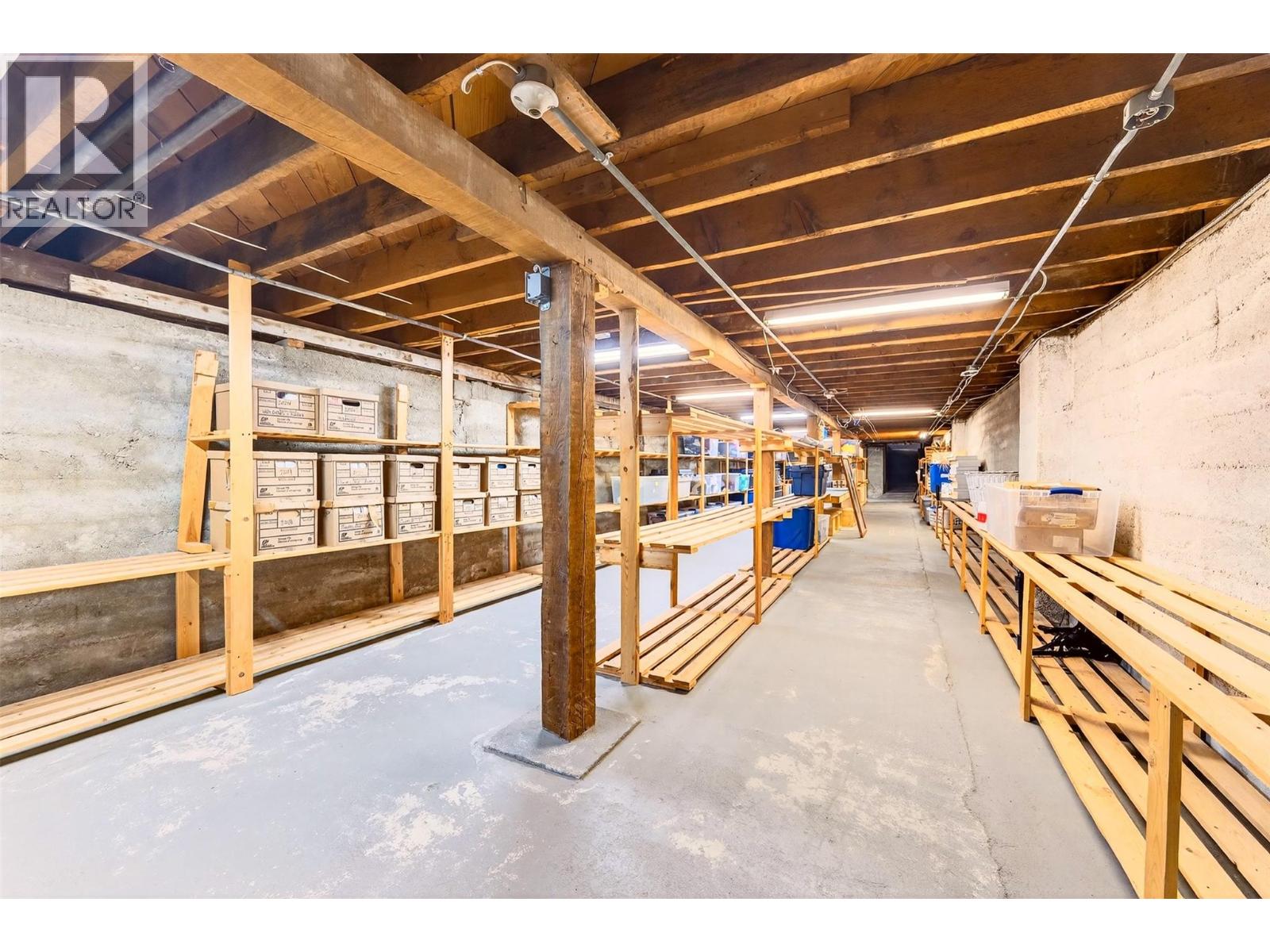 636 Baker Street Property Photo 22