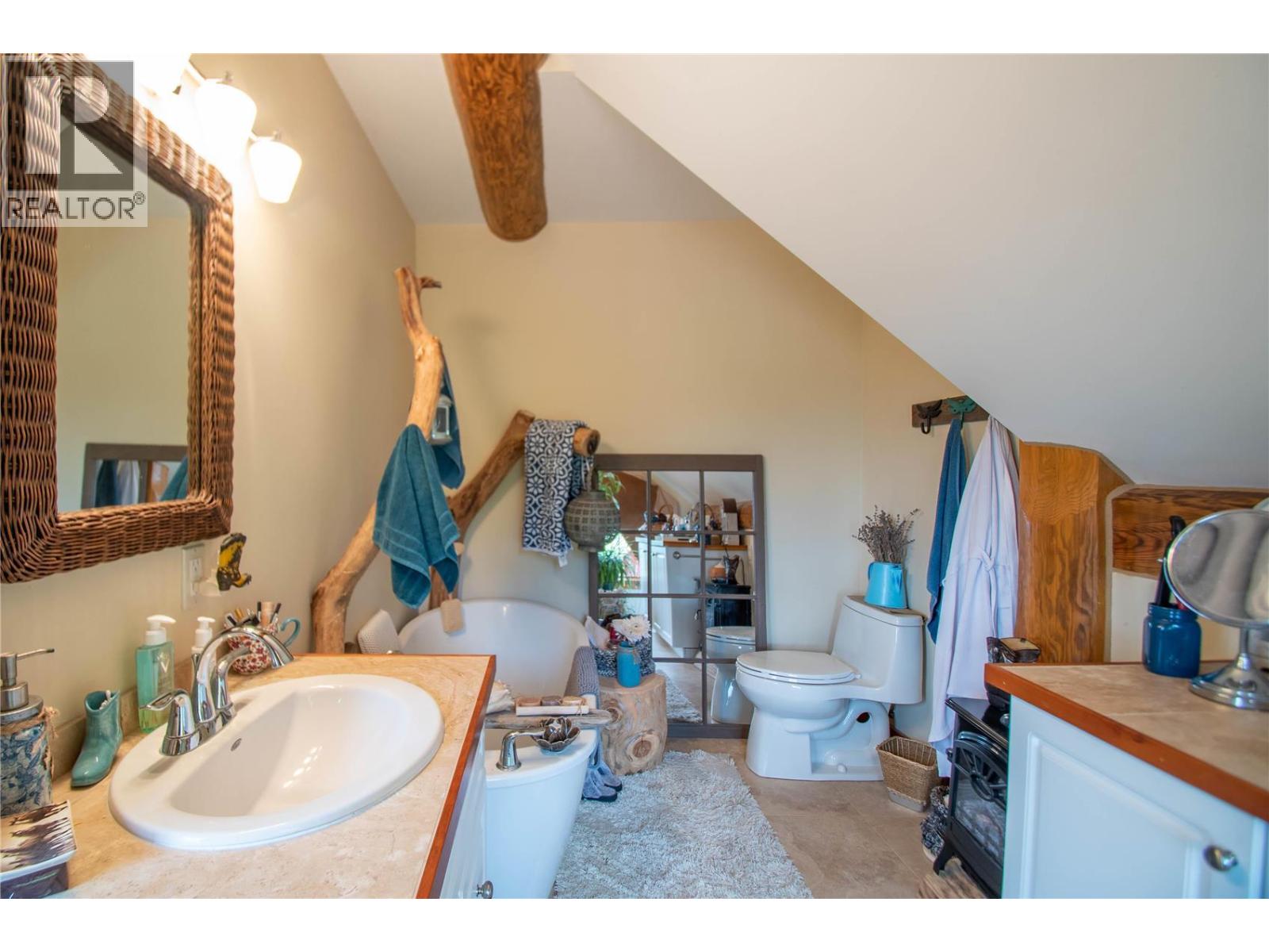 1225 Round Lake Road Property Photo 28