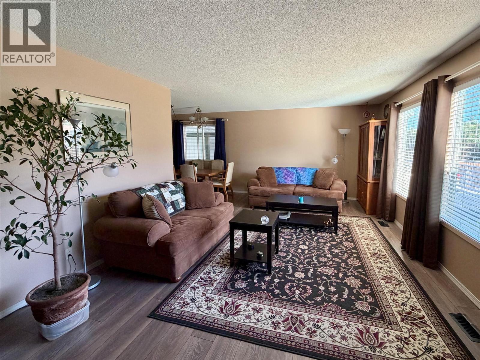 1623 Landsdowne Crescent Property Photo 11
