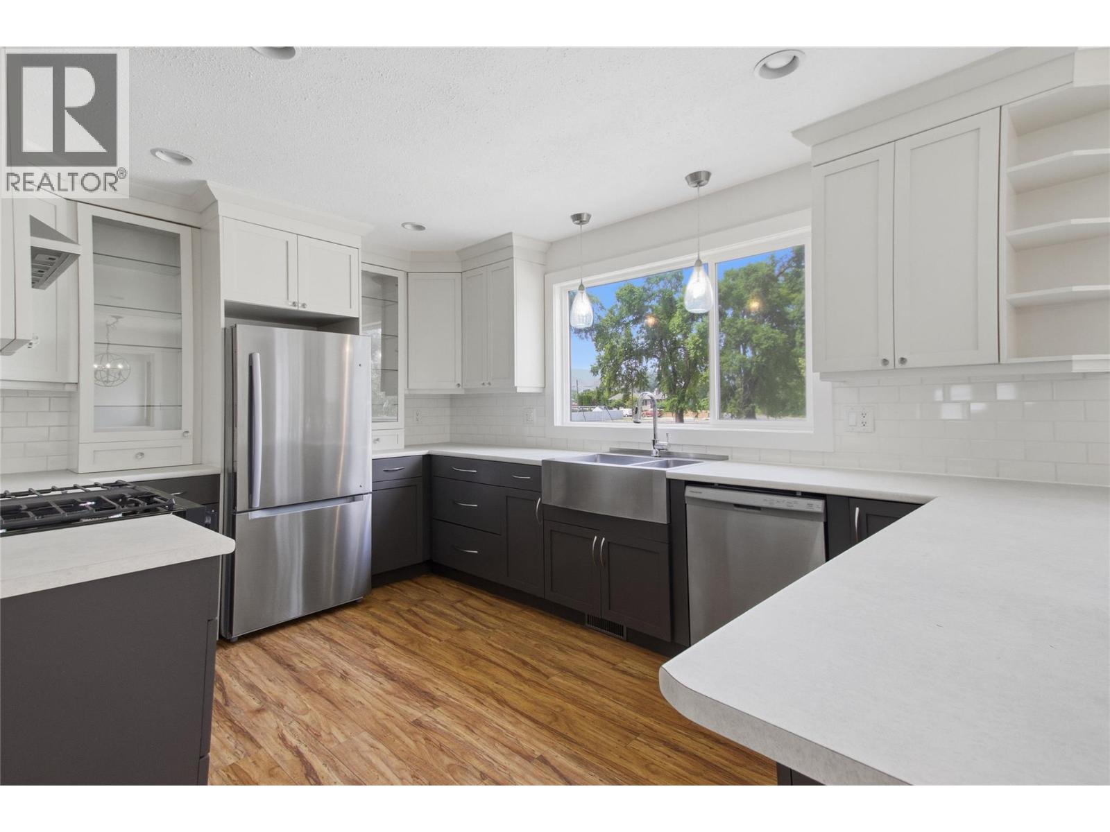 298 Juniper Avenue Property Photo 3